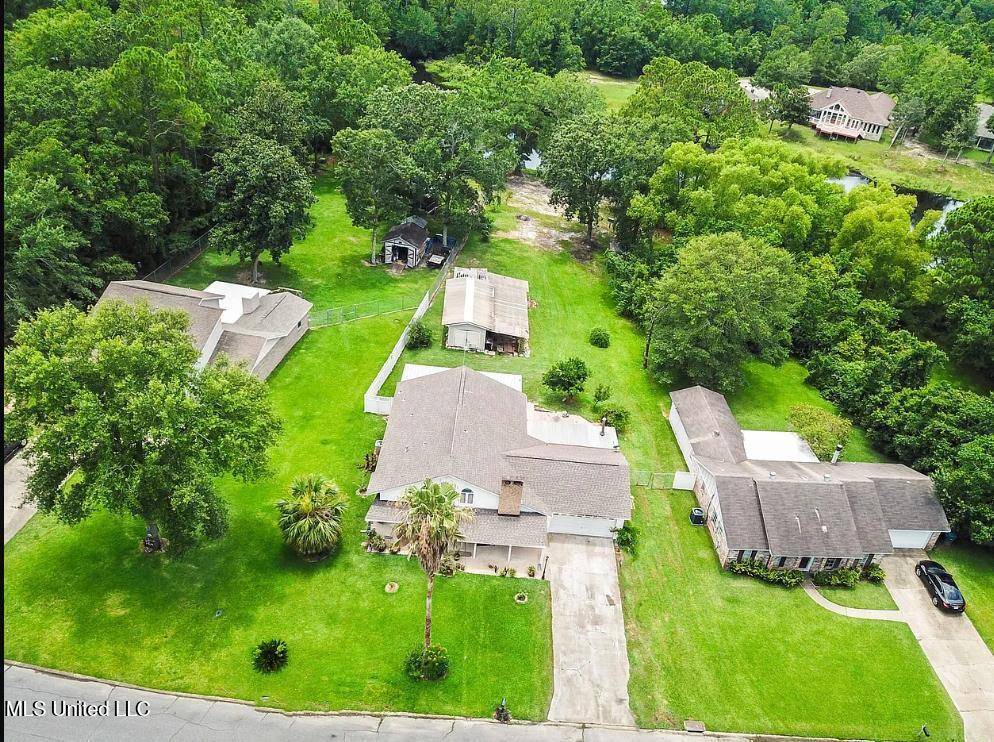 Gautier, MS 39553,1613 Aubin Boulevard