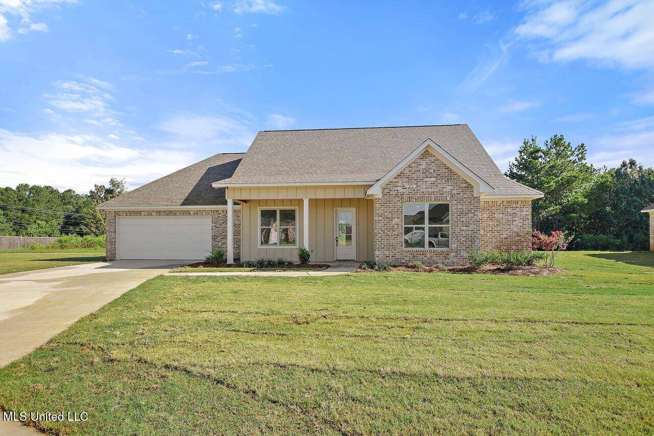 Clinton, MS 39056,116 Trace Pointe Place