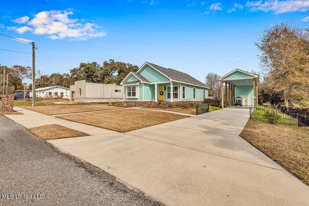 Long Beach, MS 39560,135 Dearman Avenue