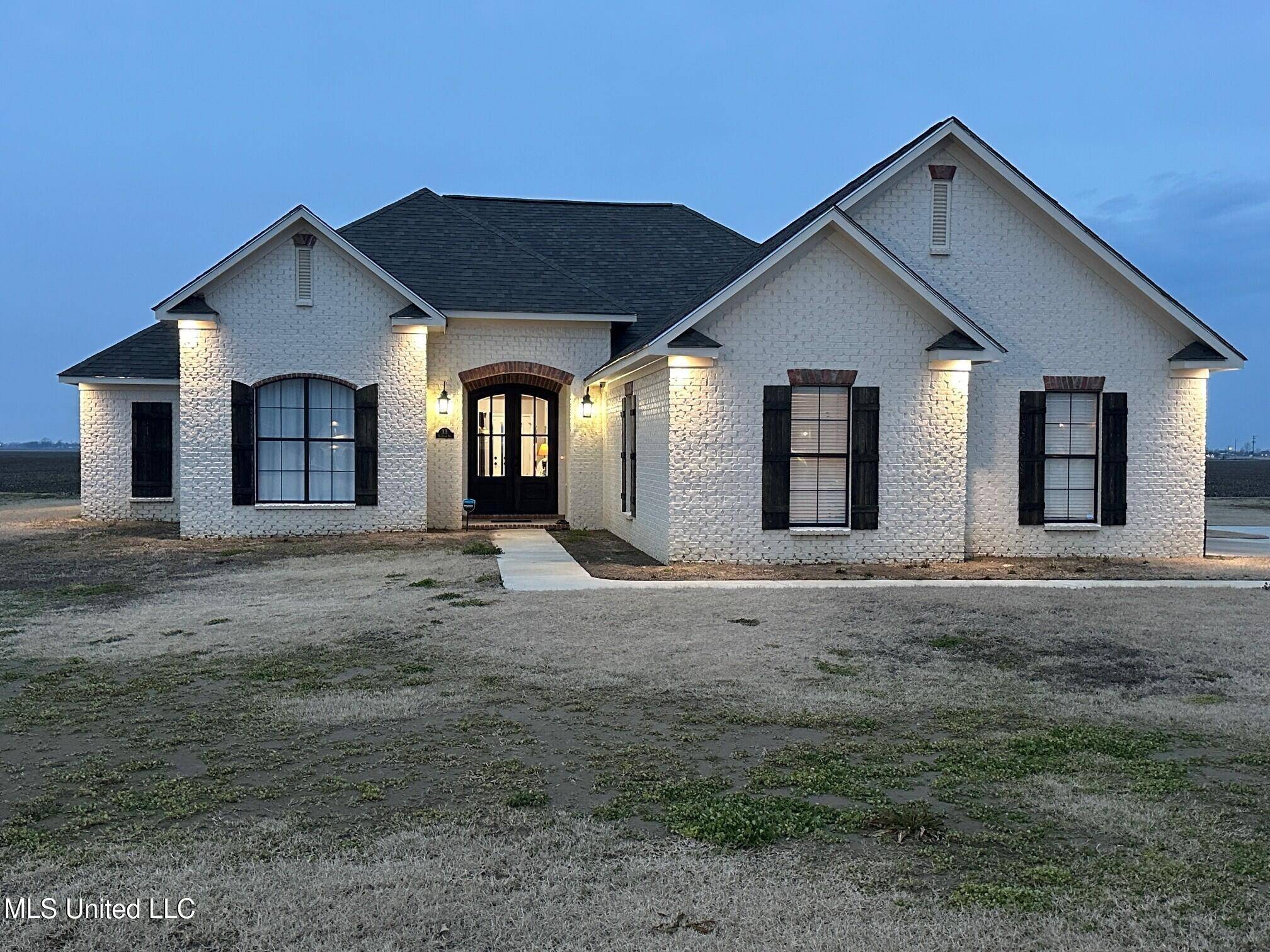 Boyle, MS 38730,13 Redbud Road