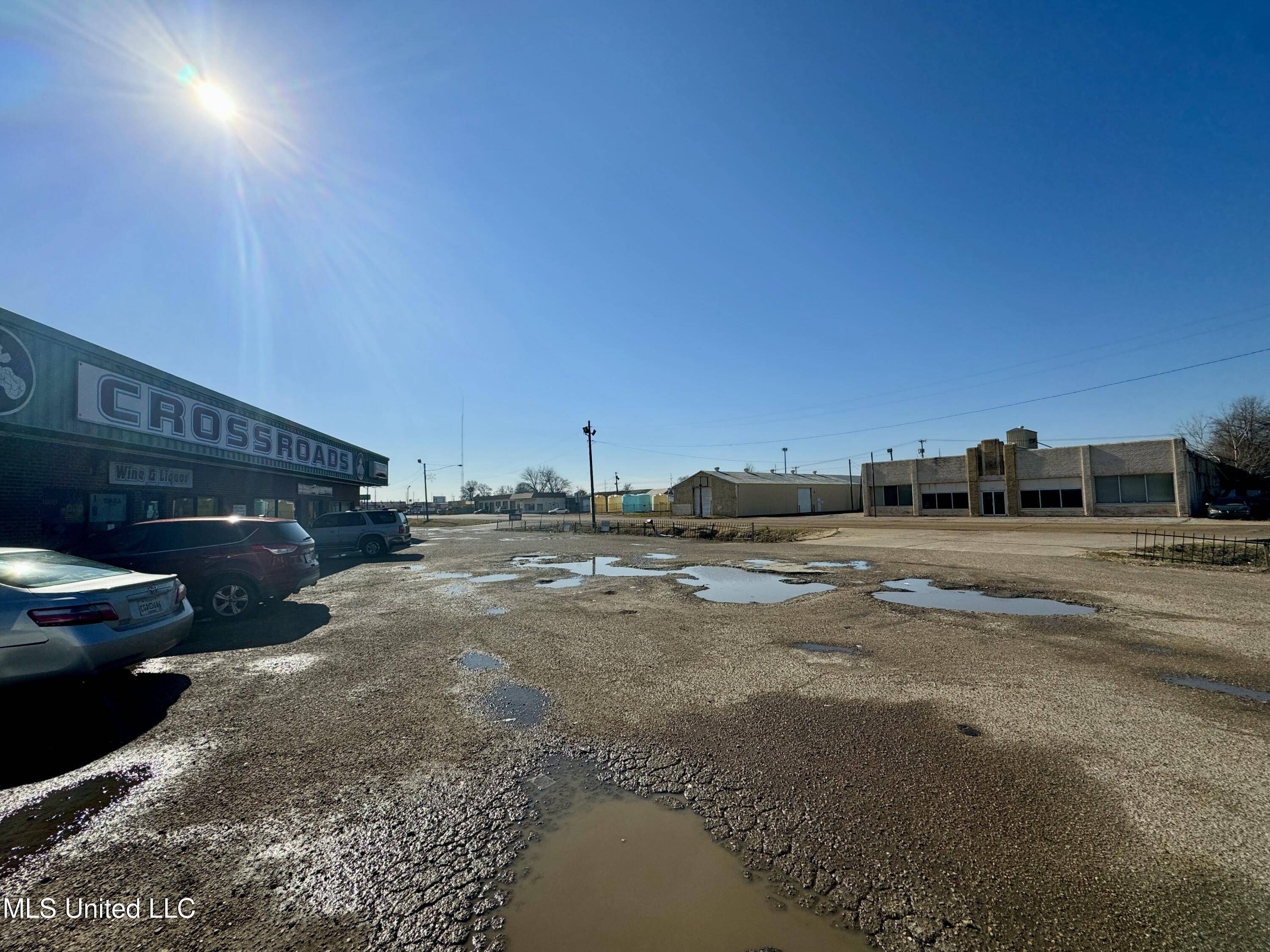 Clarksdale, MS 38614,819 Desoto Avenue
