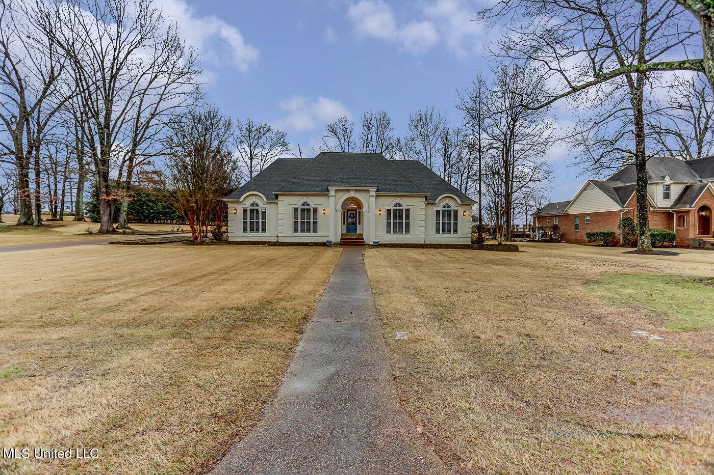 Olive Branch, MS 38654,5126 Saint Andrews Cove