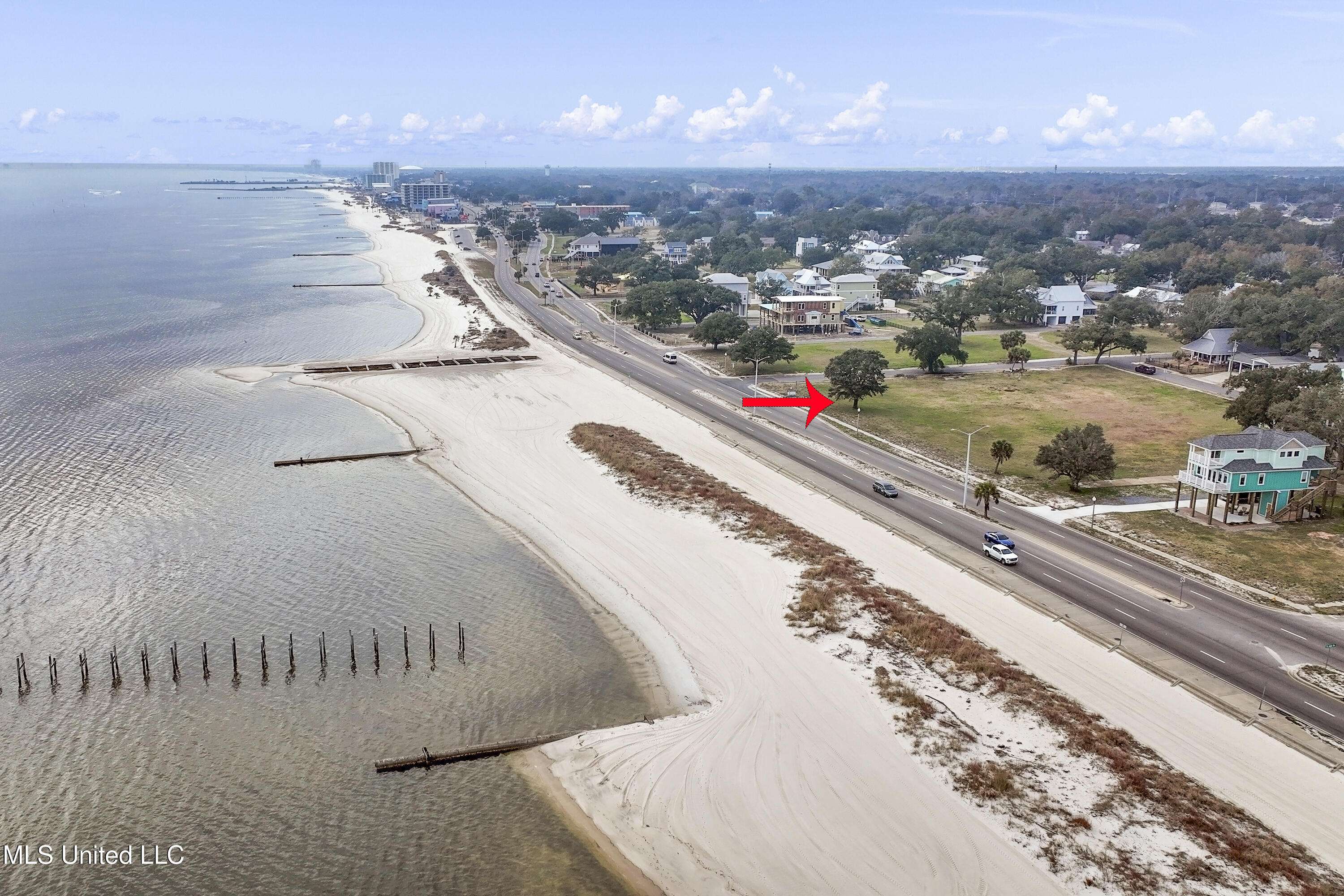Biloxi, MS 39530,0 Beach Blvd & St.  Charles Avenue