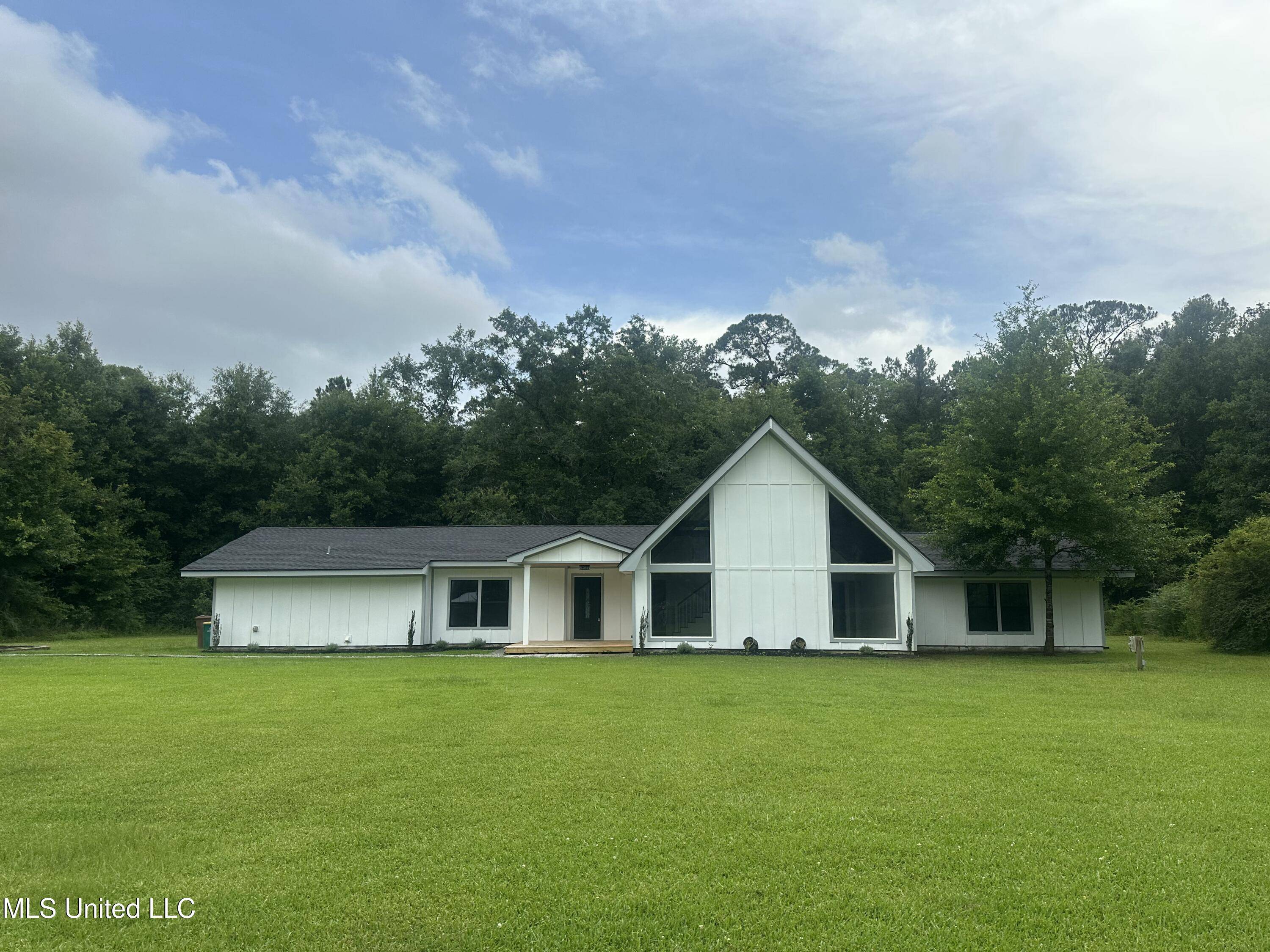 Long Beach, MS 39560,22149 Episcopal School Road