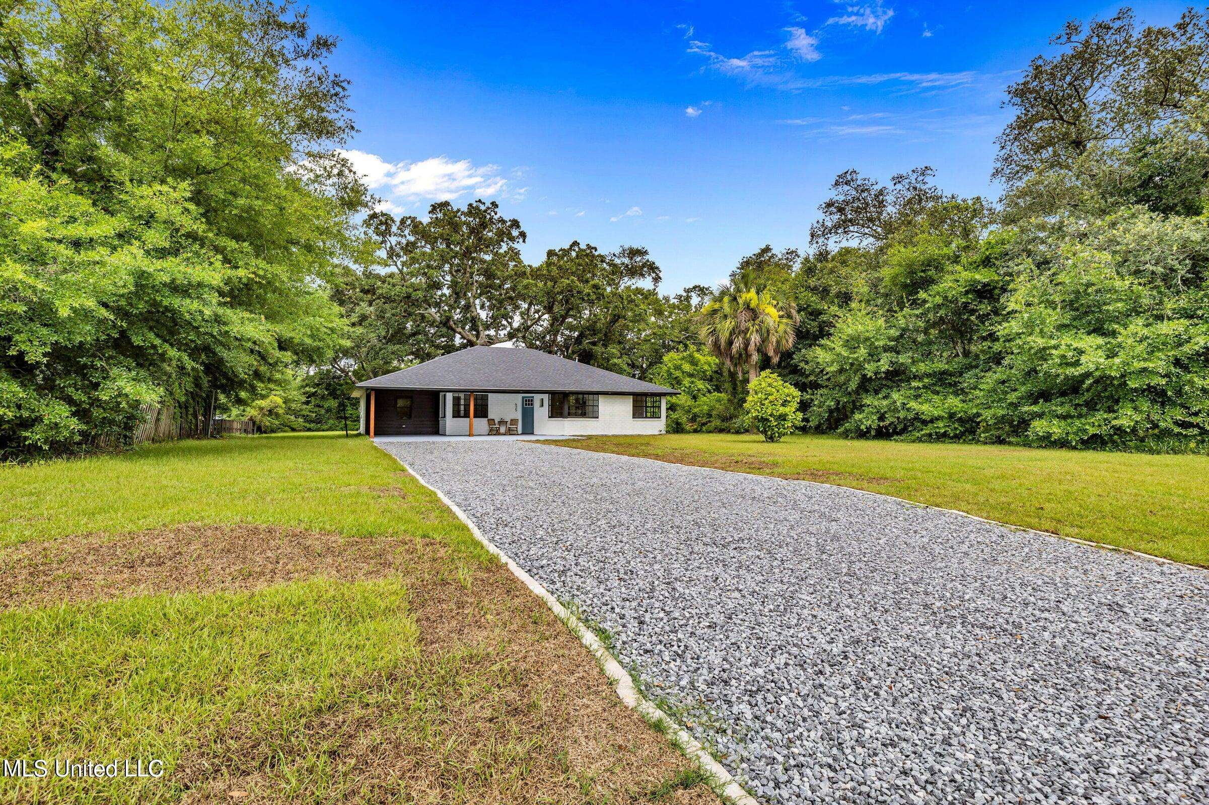 Gulfport, MS 39507,625 Loposser Avenue