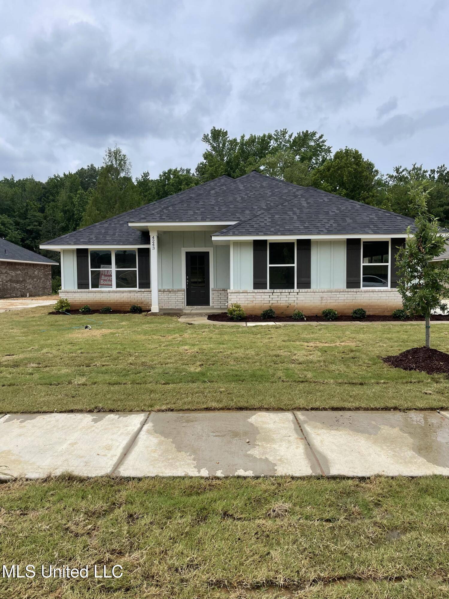 Olive Branch, MS 38654,4243 W Olivia Circle