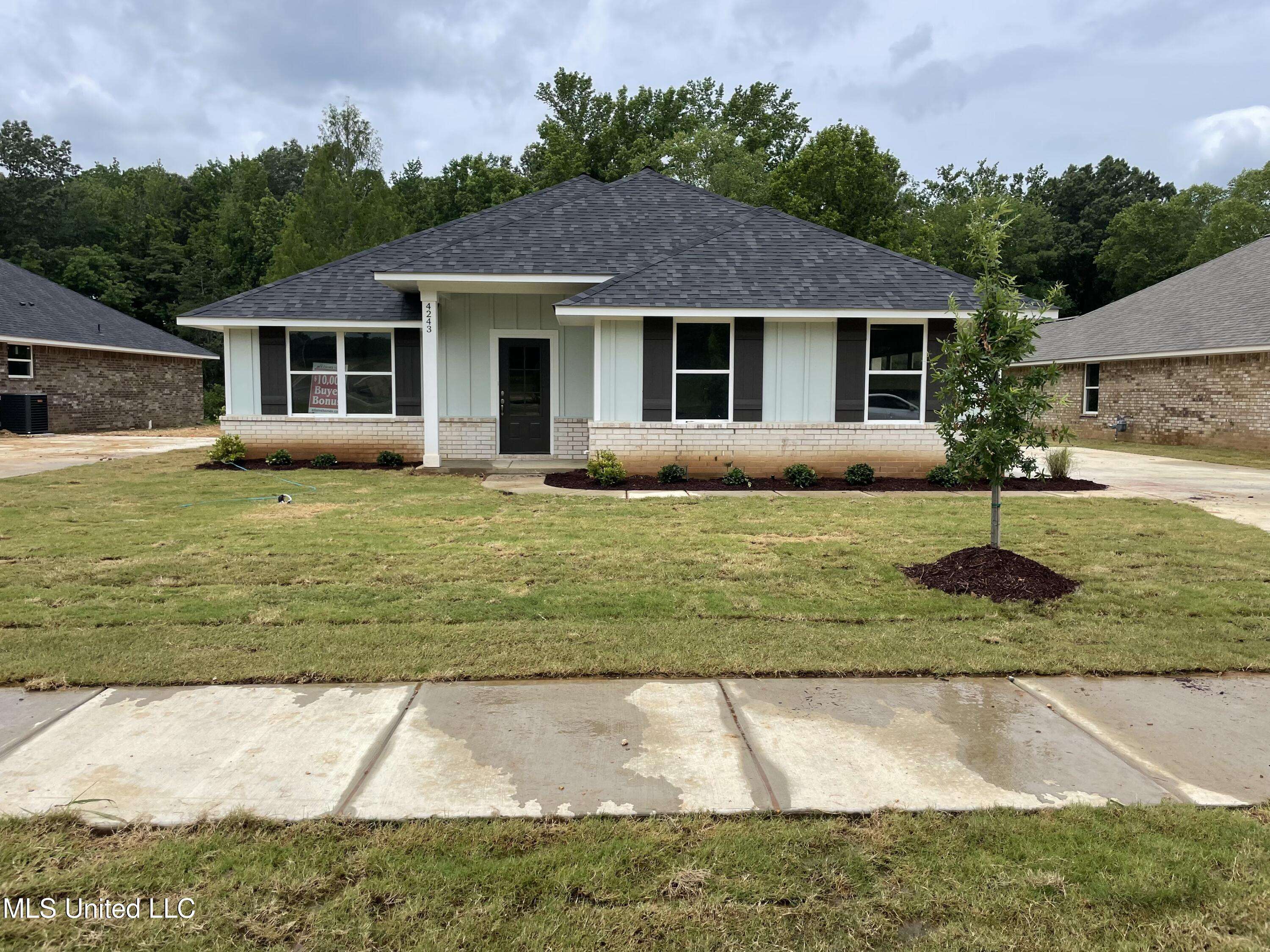 Olive Branch, MS 38654,4243 W Olivia Circle