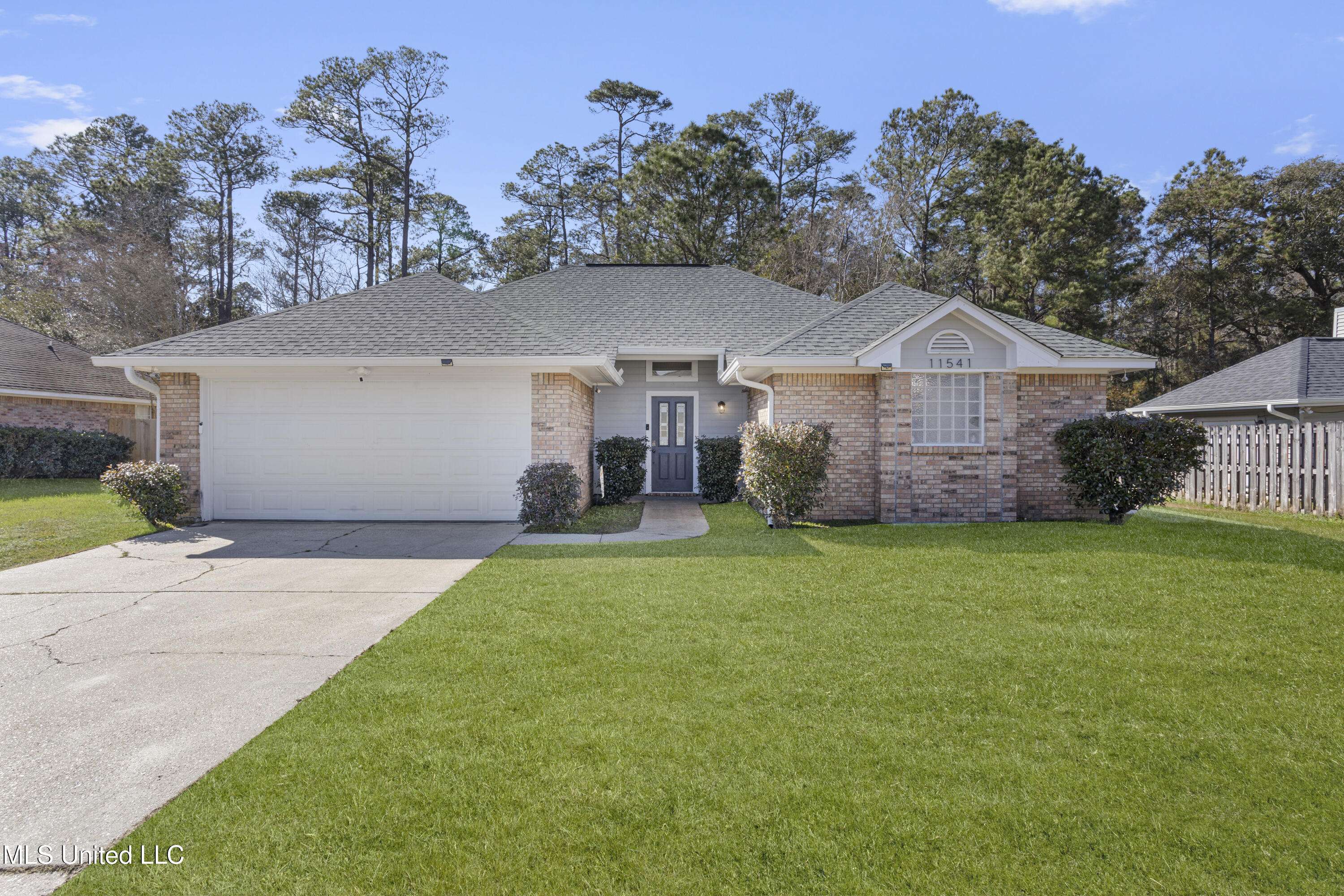 Ocean Springs, MS 39564,11541 Bayou Place