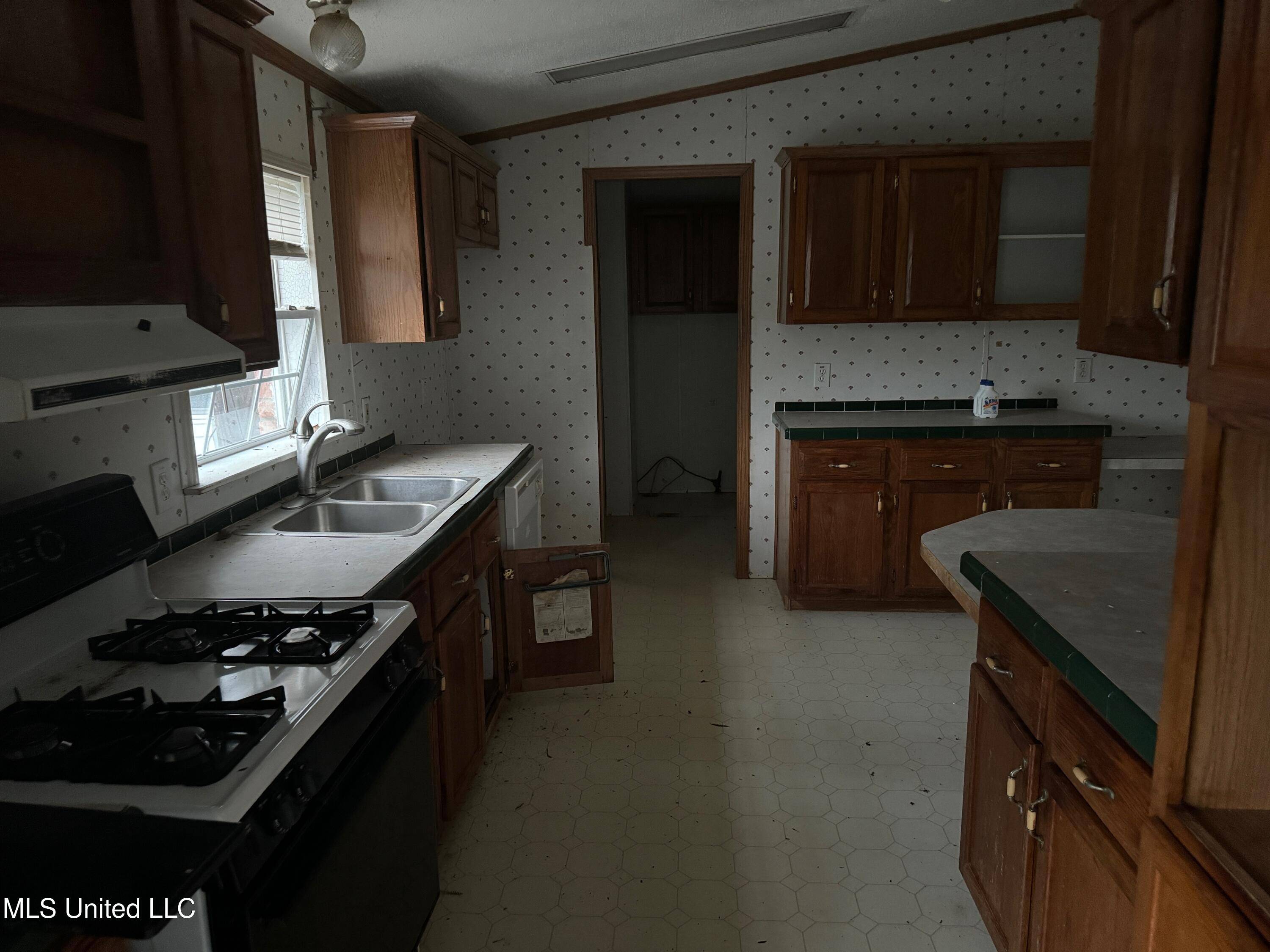 Jayess, MS 39641,7 Willie Roberts Road
