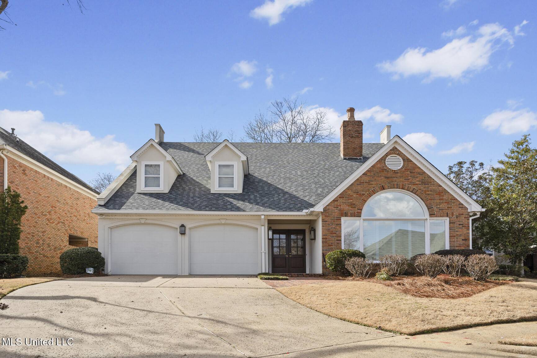 Jackson, MS 39211,7 Autumn Hill Place