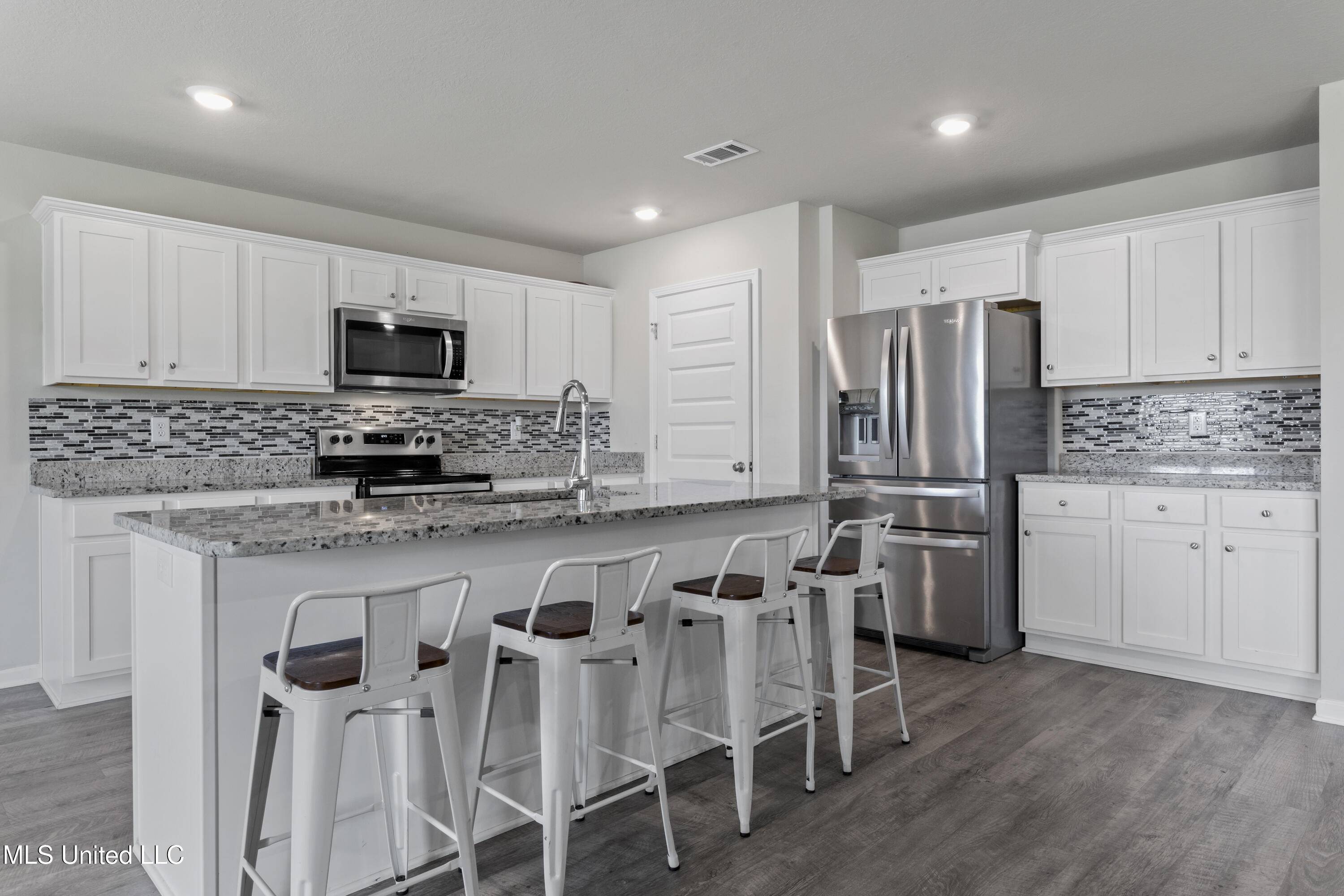 Biloxi, MS 39532,15213 Cypress Way