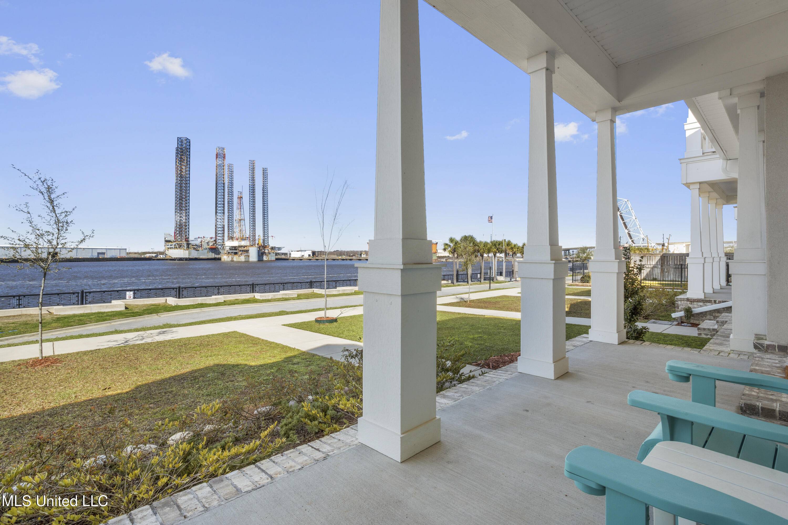Pascagoula, MS 39567,3010 Dock Street