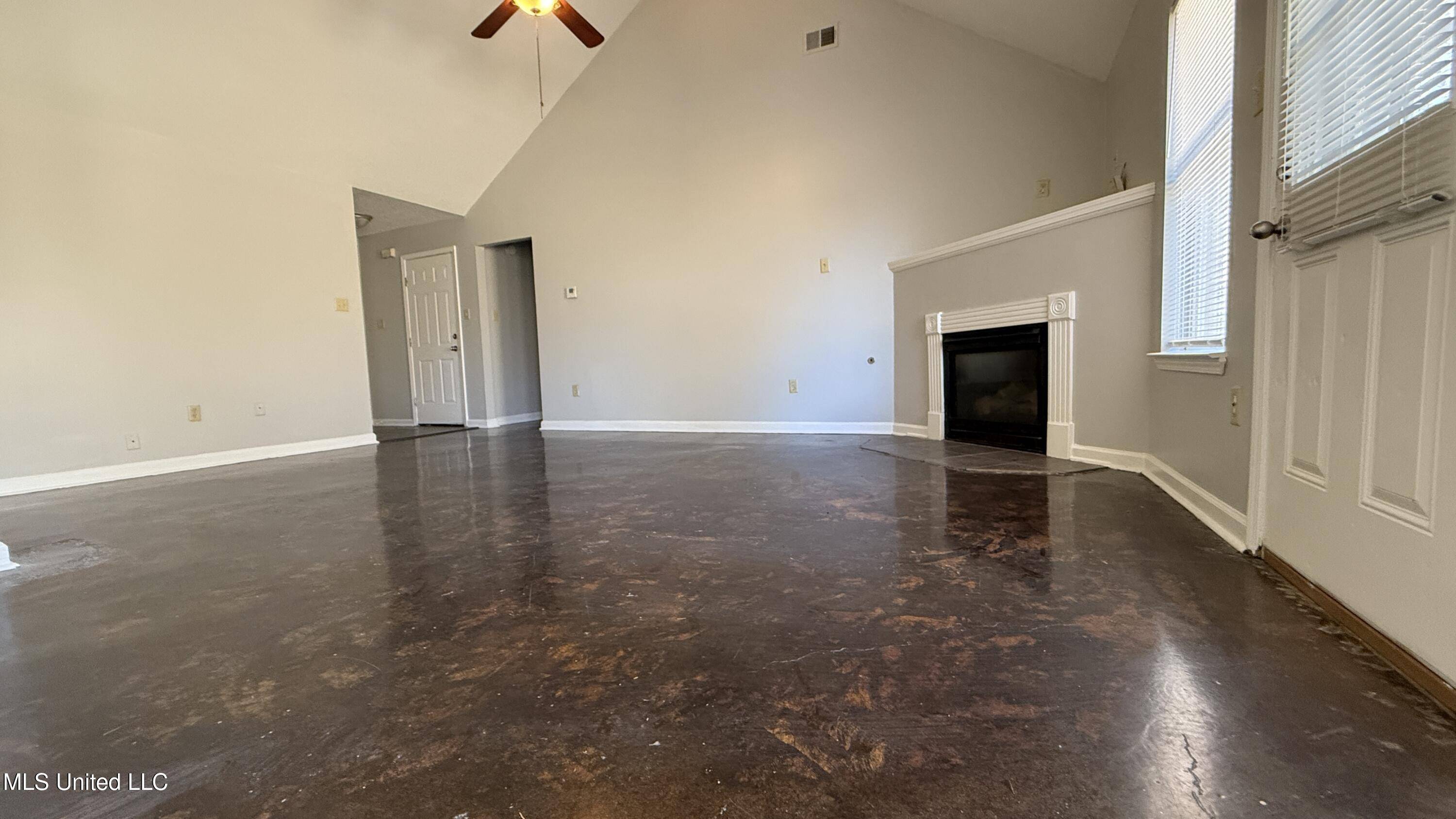 Walls, MS 38680,6096 Hallum Drive