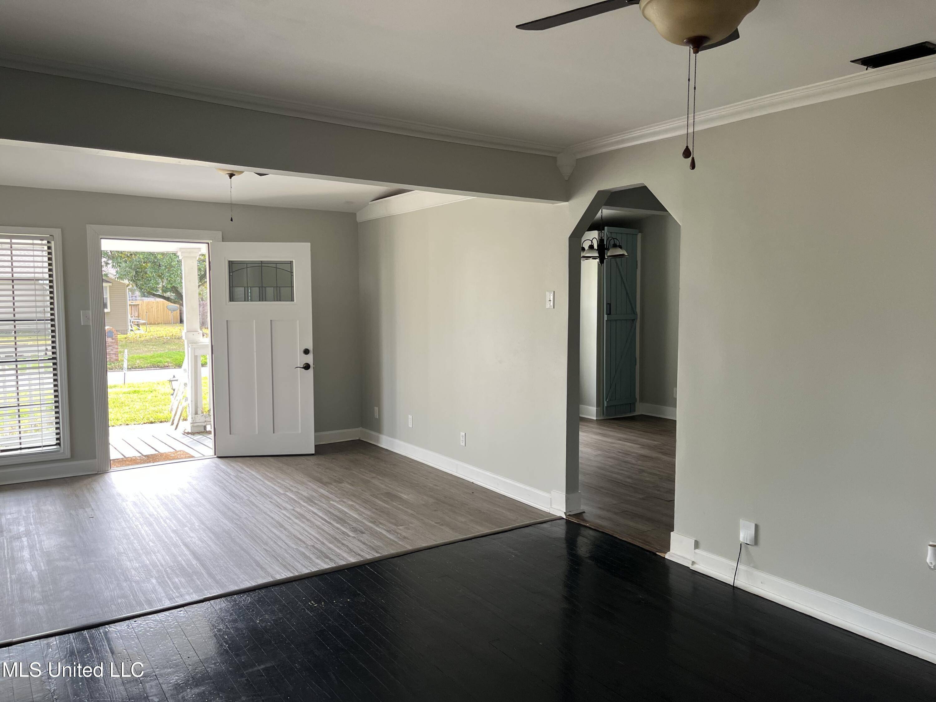 Pascagoula, MS 39567,2123 Cleveland Avenue