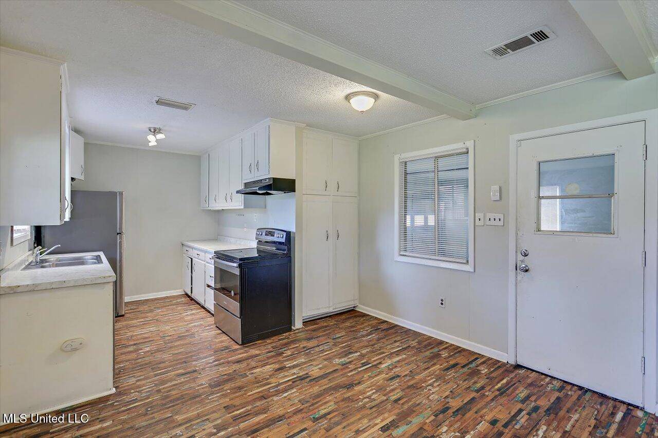 Jackson, MS 39212,126 Mayfair Drive
