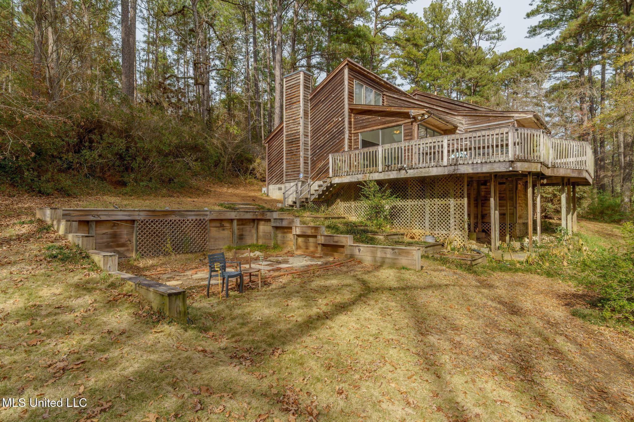 Hattiesburg, MS 39402,218 Buccaneer Drive