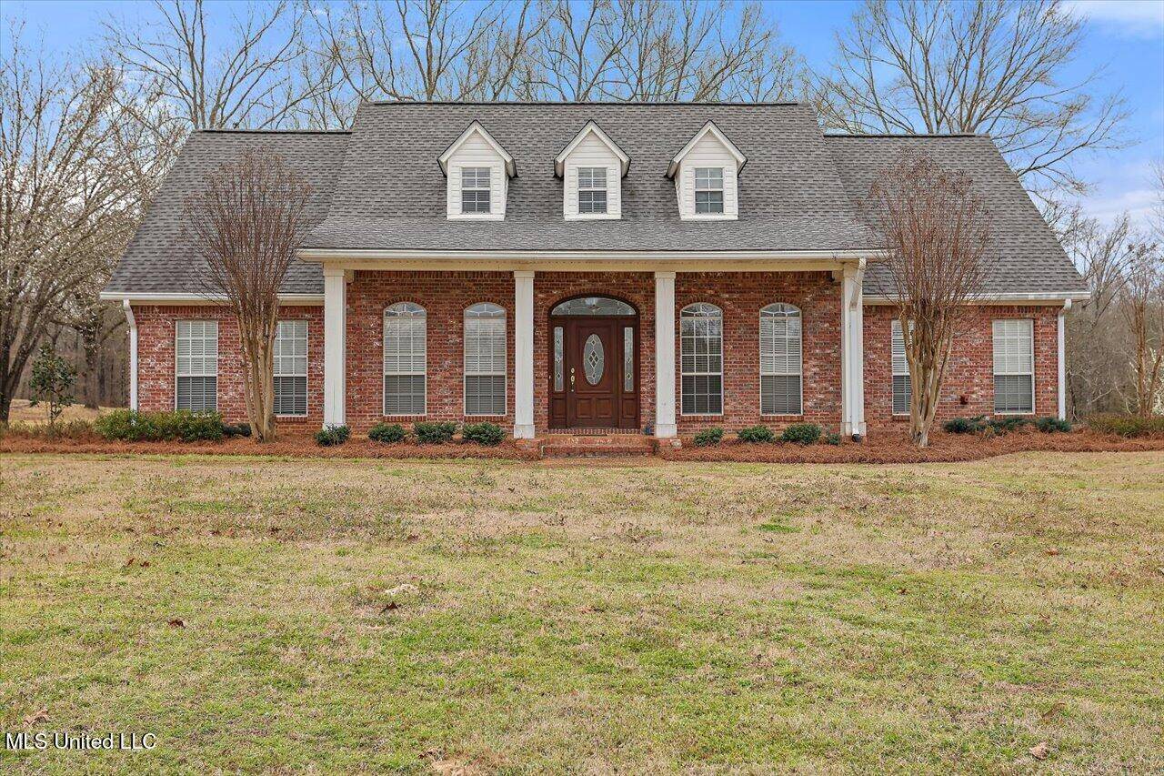 Florence, MS 39073,206 Whitetail Boulevard