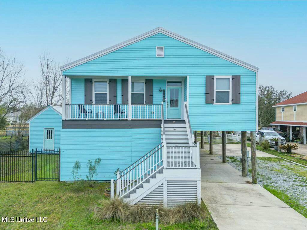 Waveland, MS 39576,139 Sarahs Lane