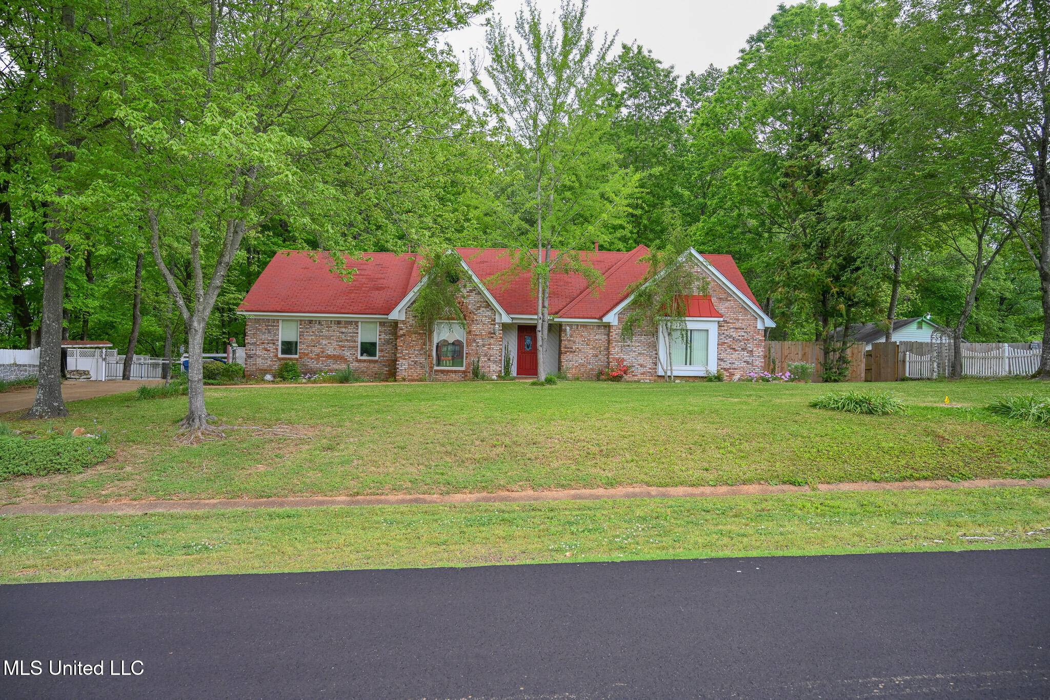 Horn Lake, MS 38637,5340 Cohay Drive