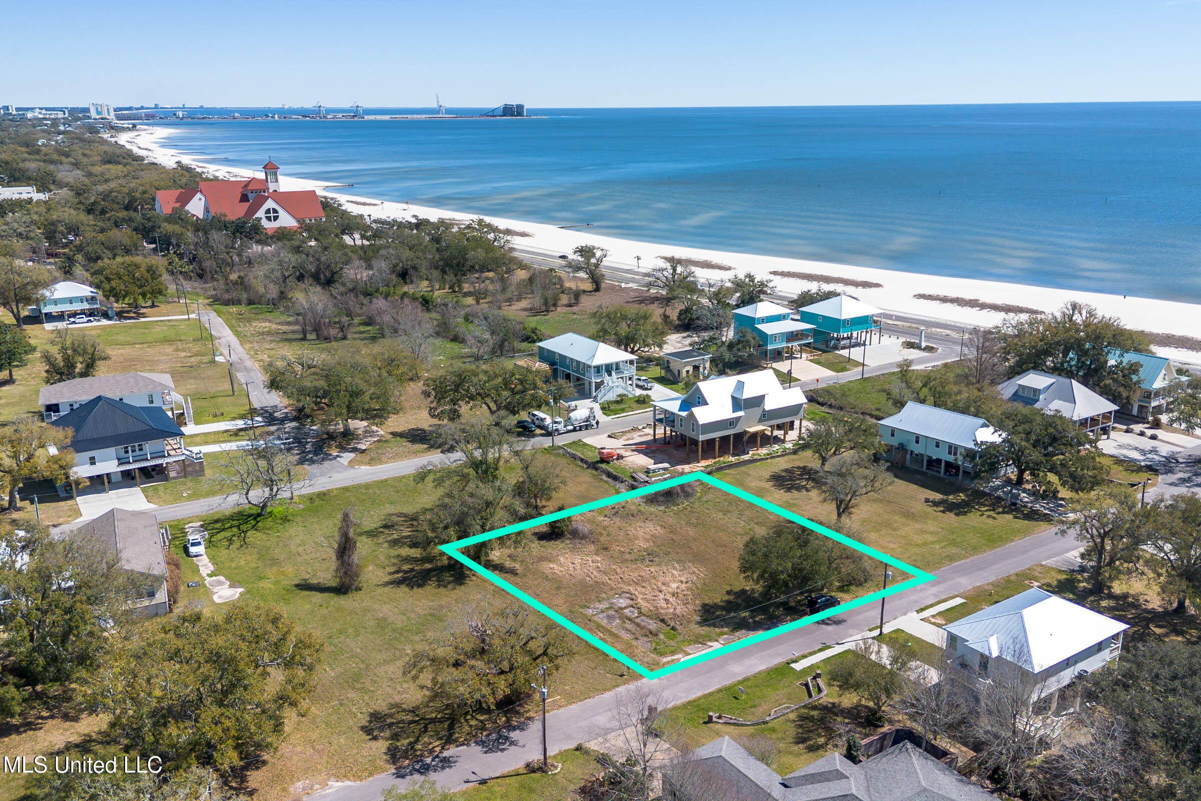 Long Beach, MS 39560,413 Gulf View Avenue