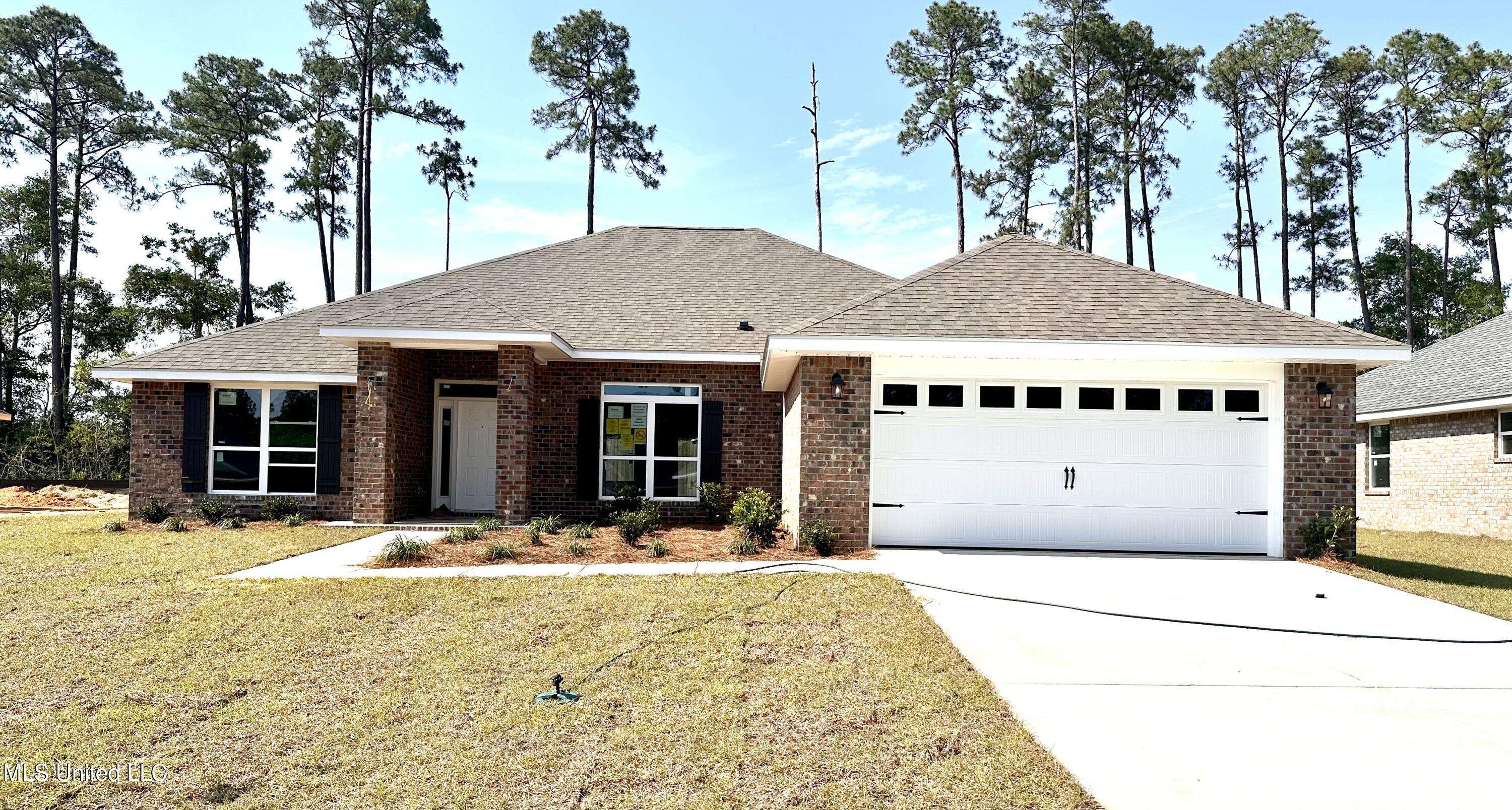 Biloxi, MS 39532,6280 Emerald Lake Drive