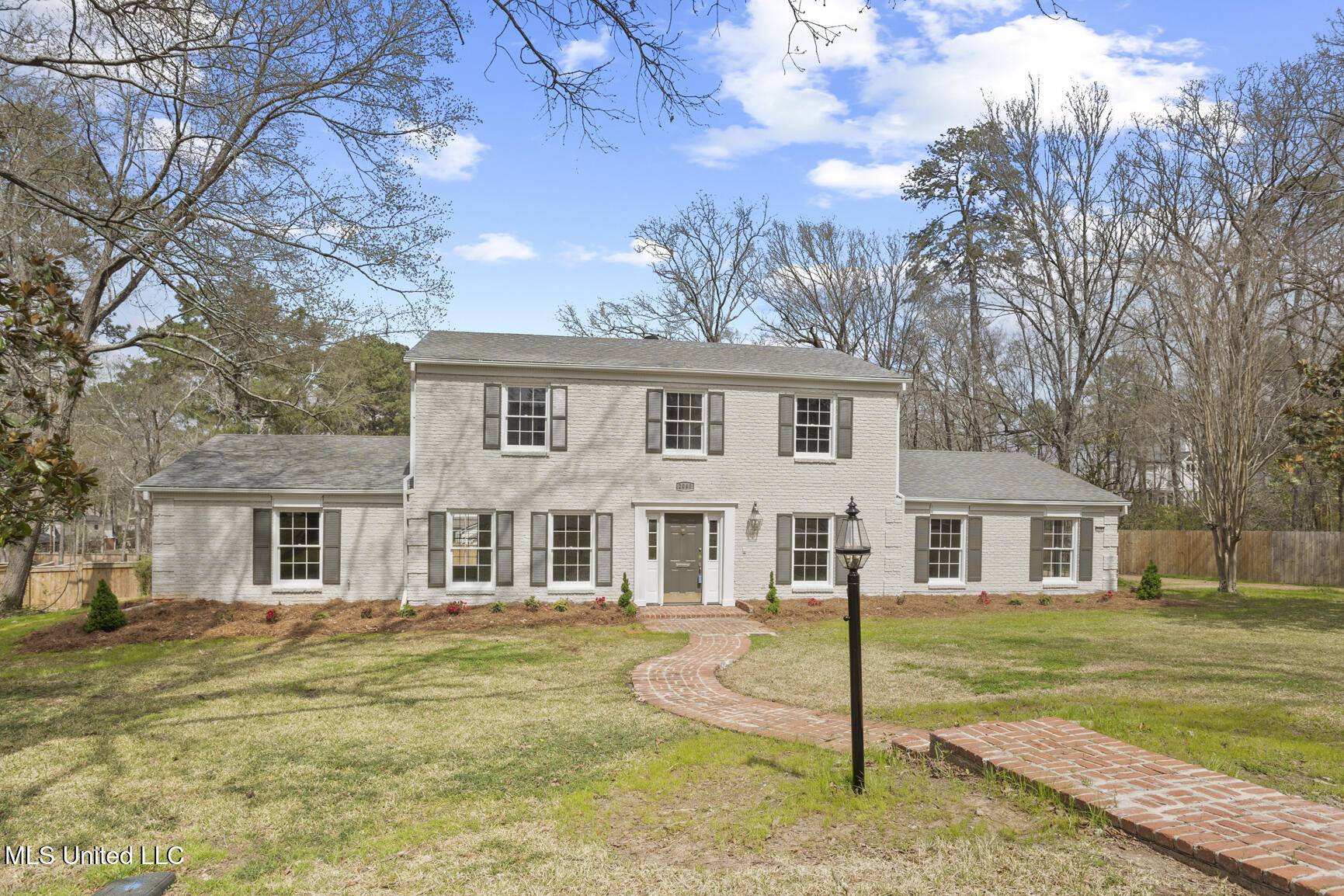 Jackson, MS 39211,2040 Brecon Drive