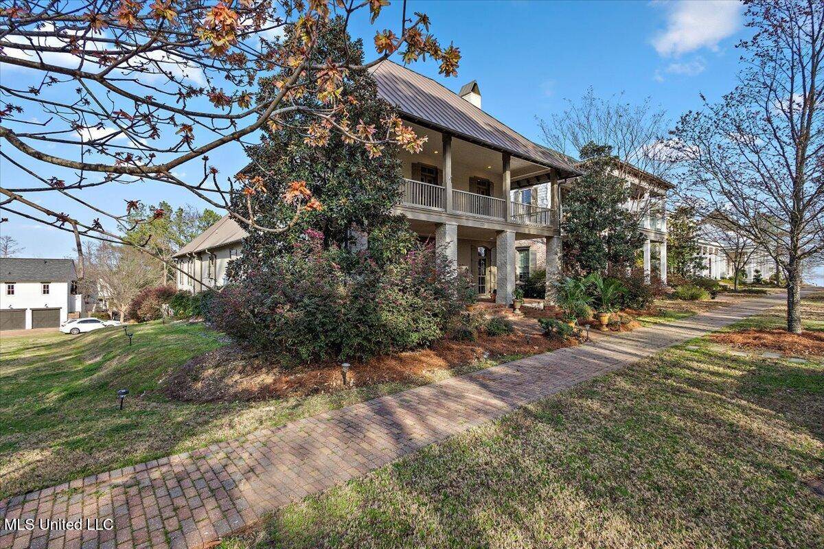Madison, MS 39110,120 W Florida Boulevard