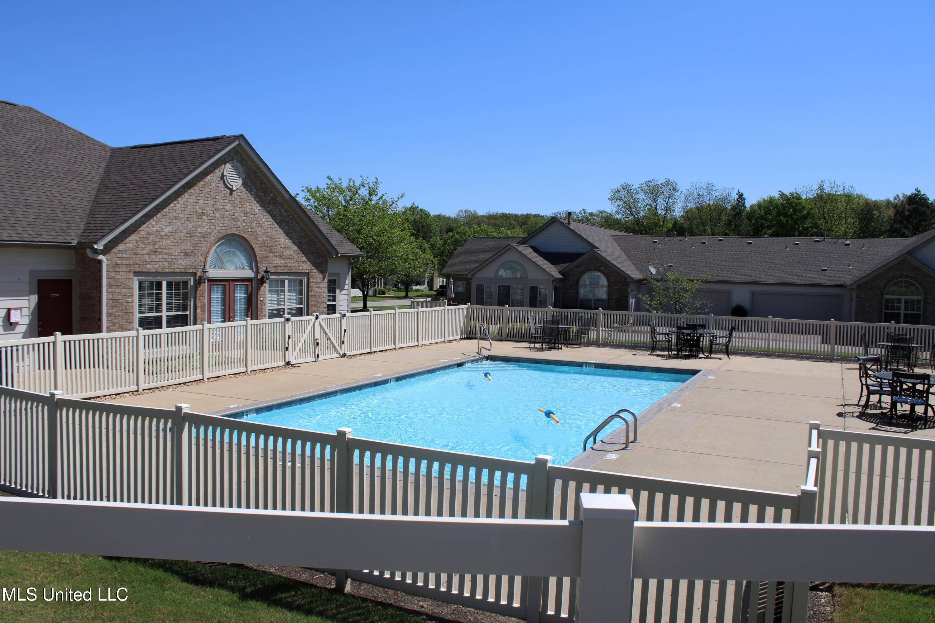 Olive Branch, MS 38654,8653 Parkview Oaks Circle