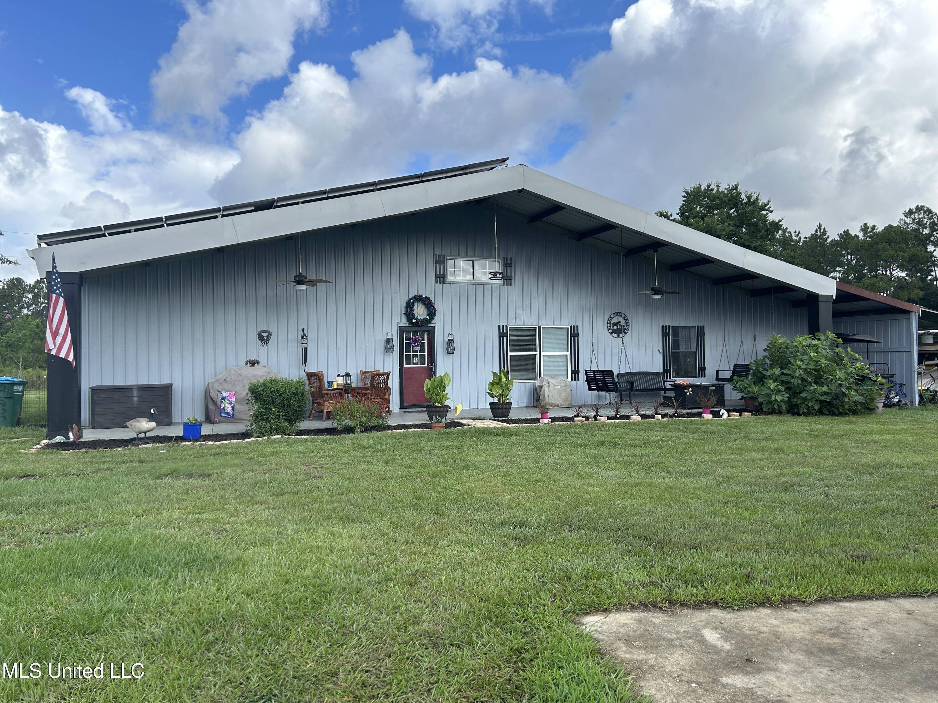 Vancleave, MS 39565,11330 Hazel Bounds Road