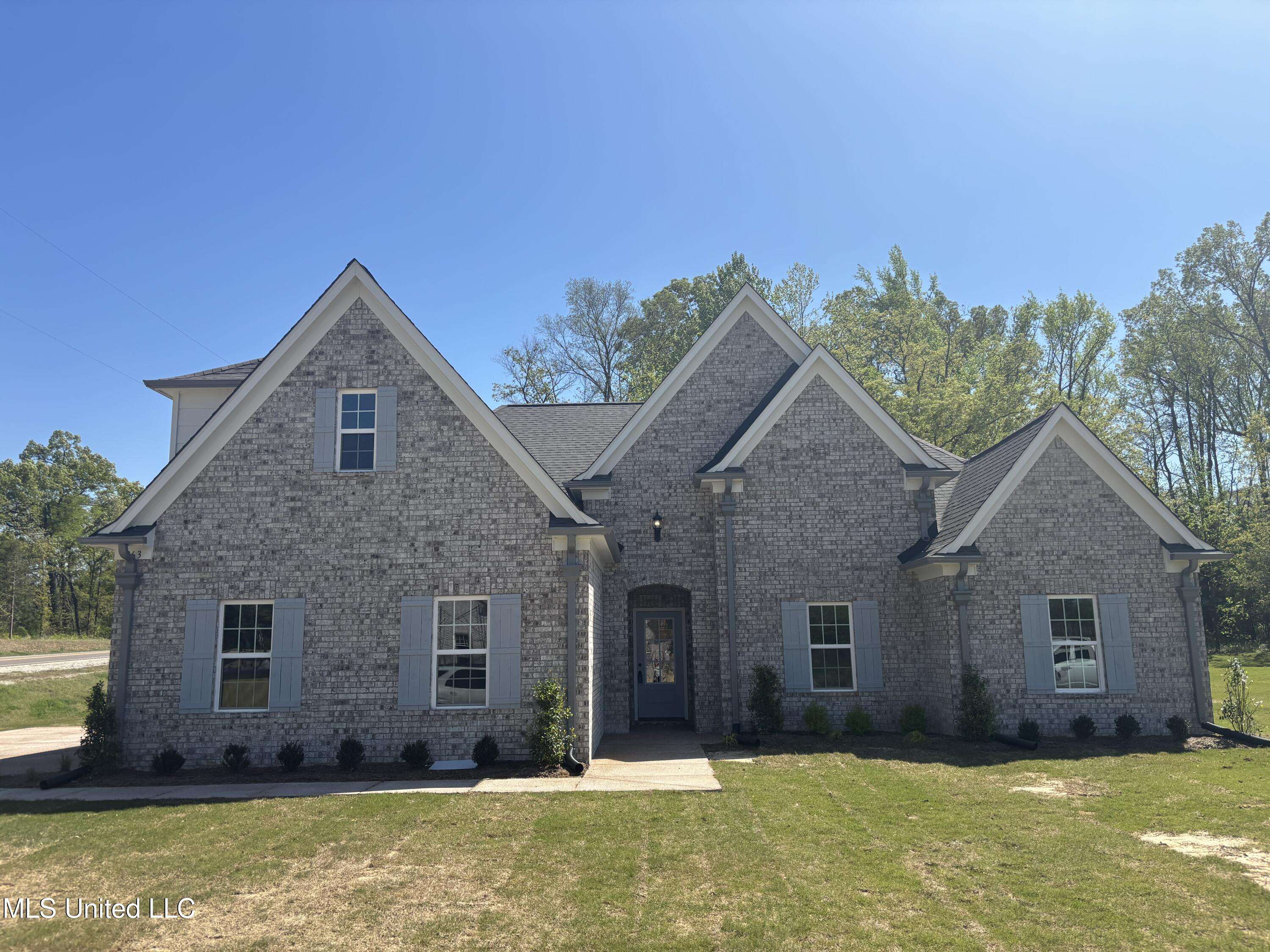 Nesbit, MS 38651,963 Buttermilk Drive
