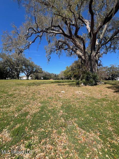 Biloxi, MS 39530,964 Beach Boulevard
