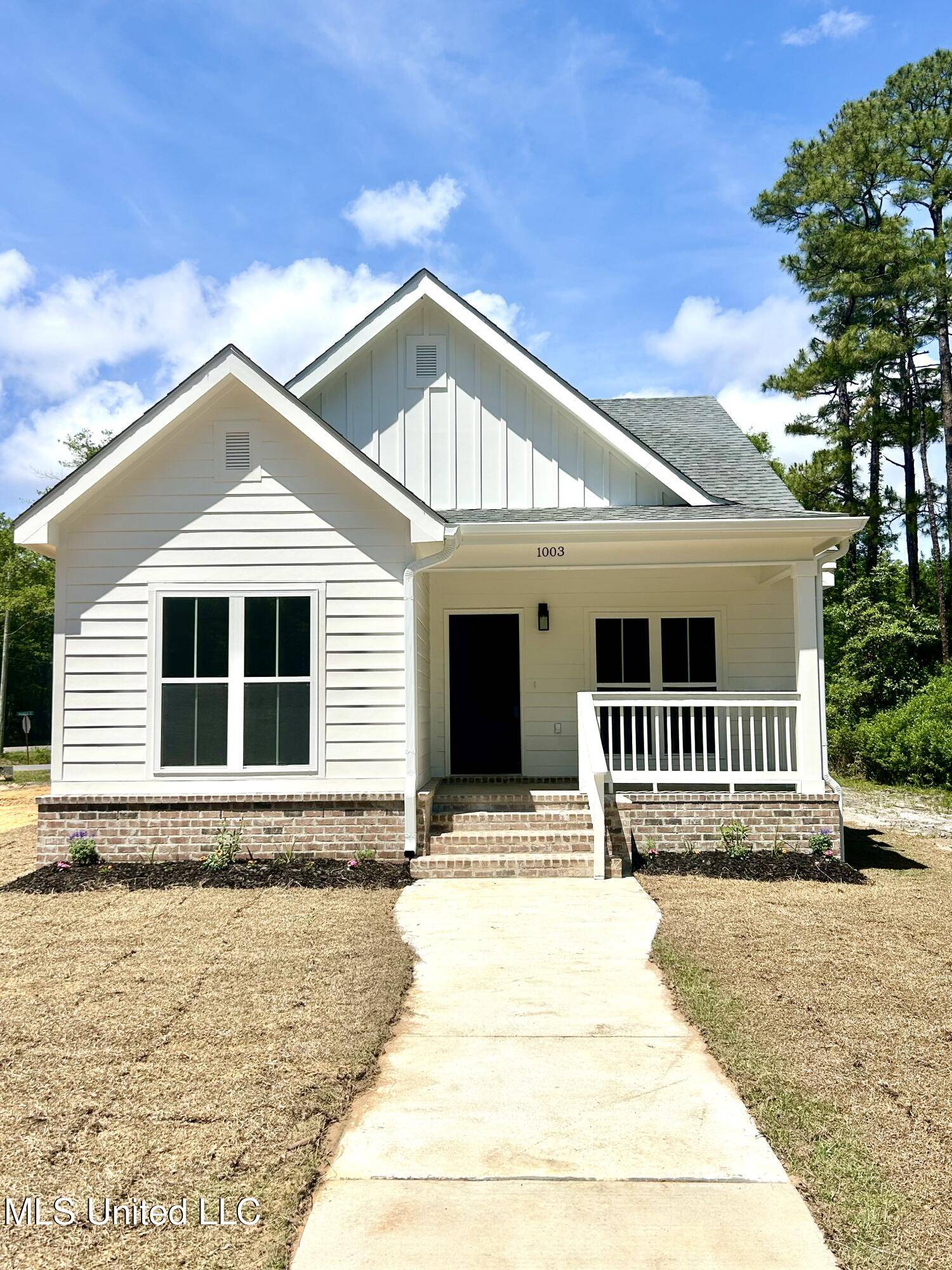 Ocean Springs, MS 39564,1003 Dorothy Street