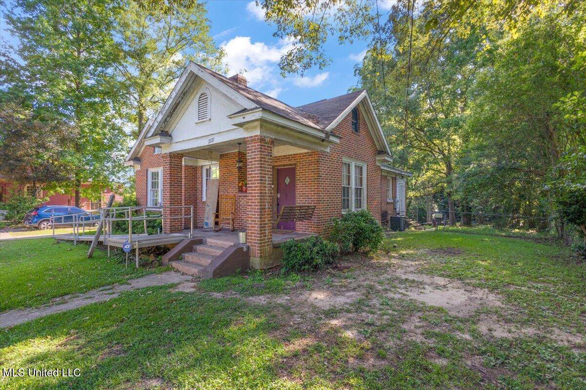 Meridian, MS 39301,2121 35th Avenue