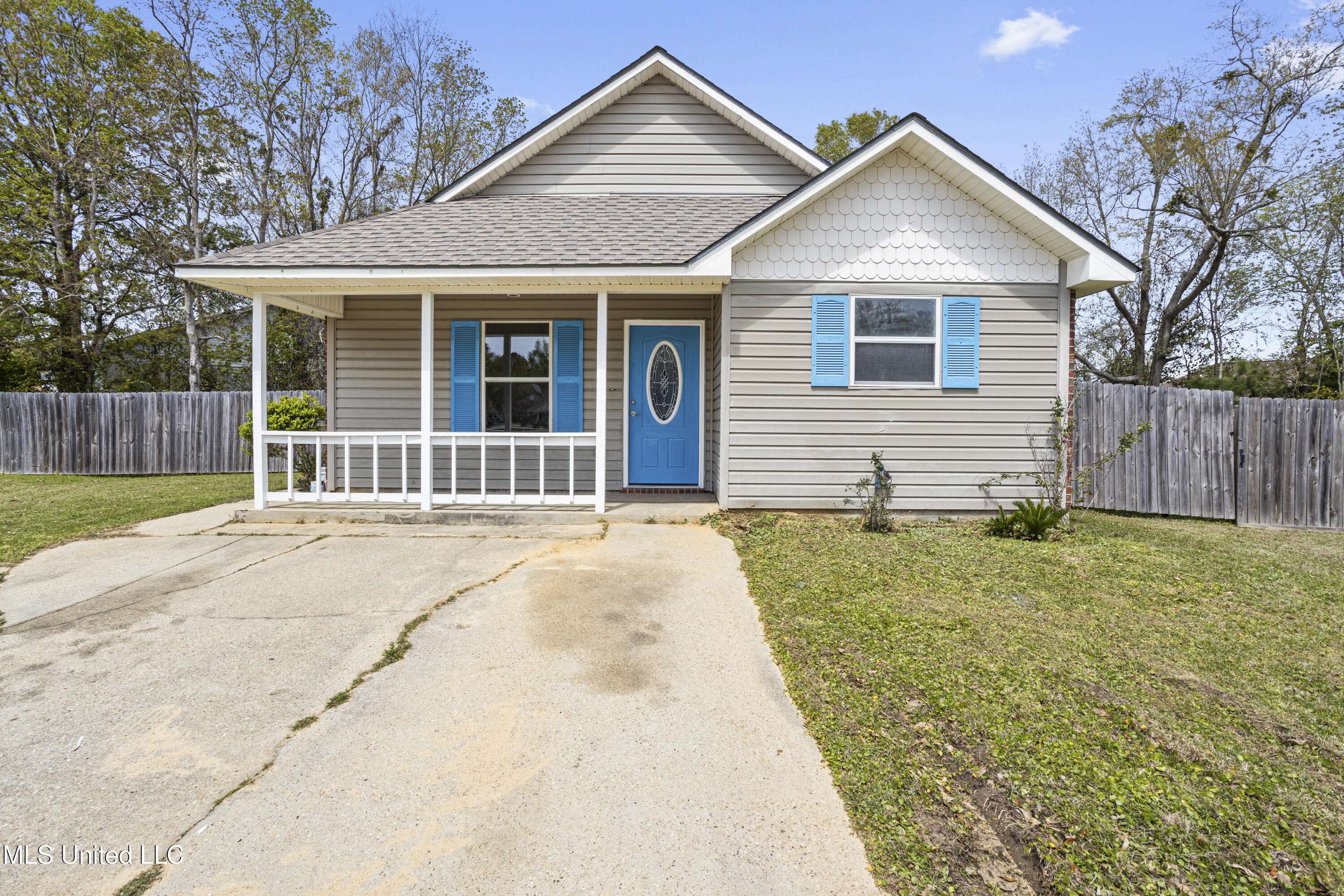 D'iberville, MS 39540,10249 Cottage Court