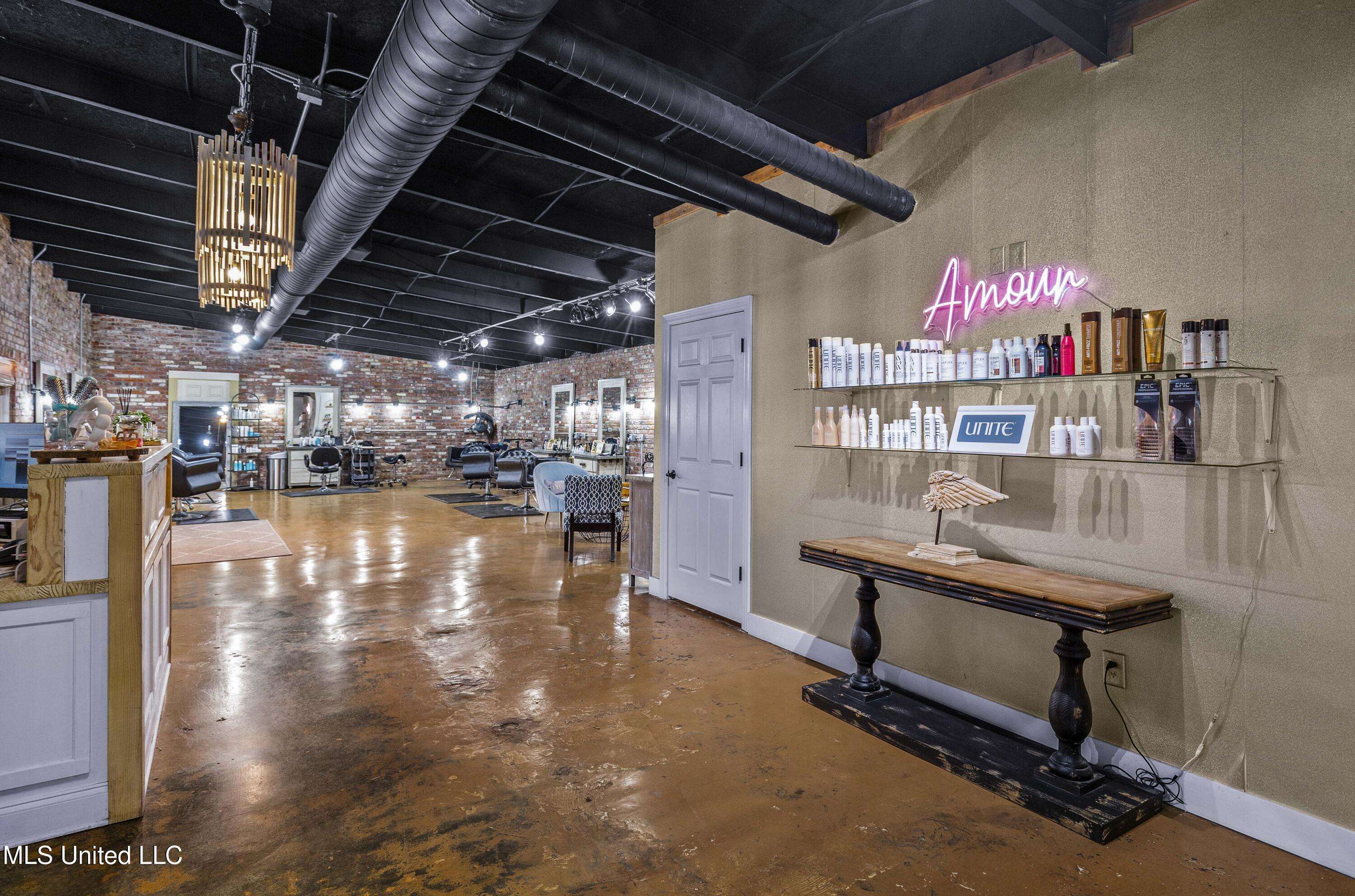Ridgeland, MS 39157,637 Highway 51 #K
