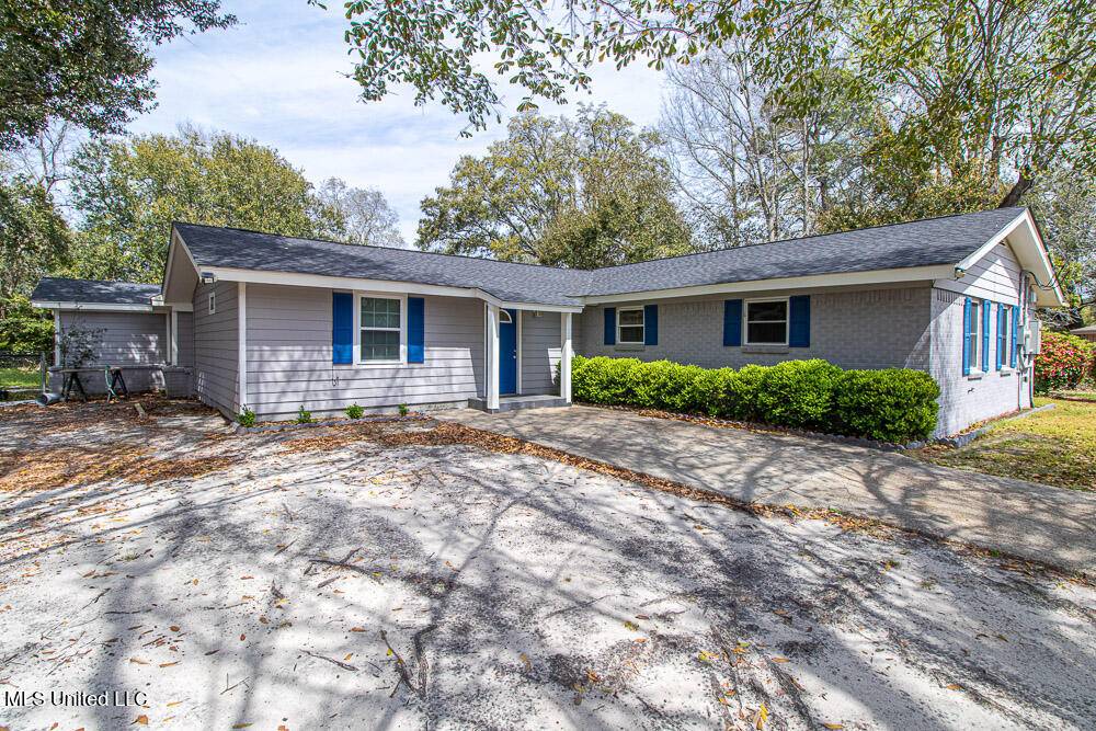 Biloxi, MS 39531,349 Park Circle