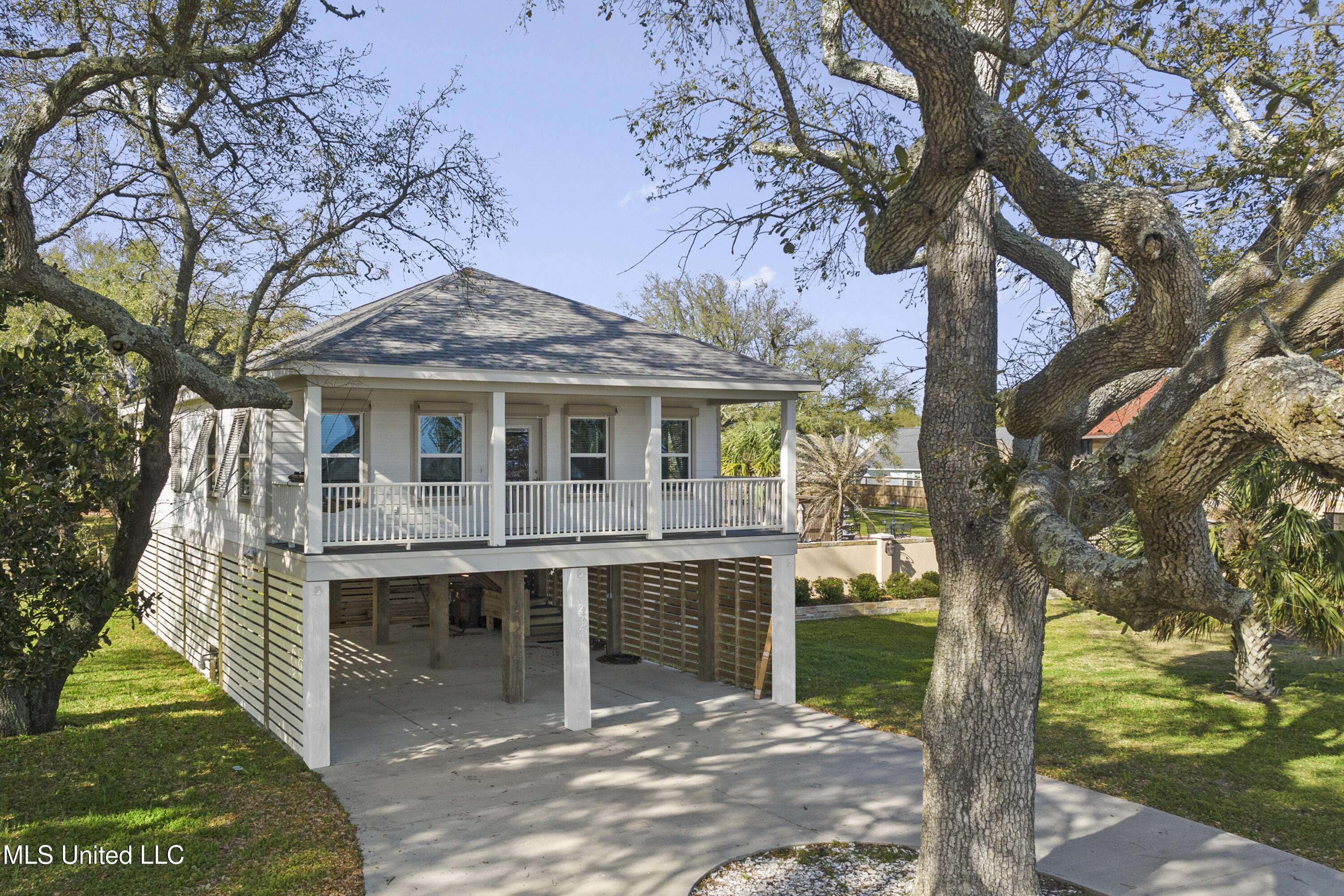 Biloxi, MS 39531,2524 Beach Boulevard