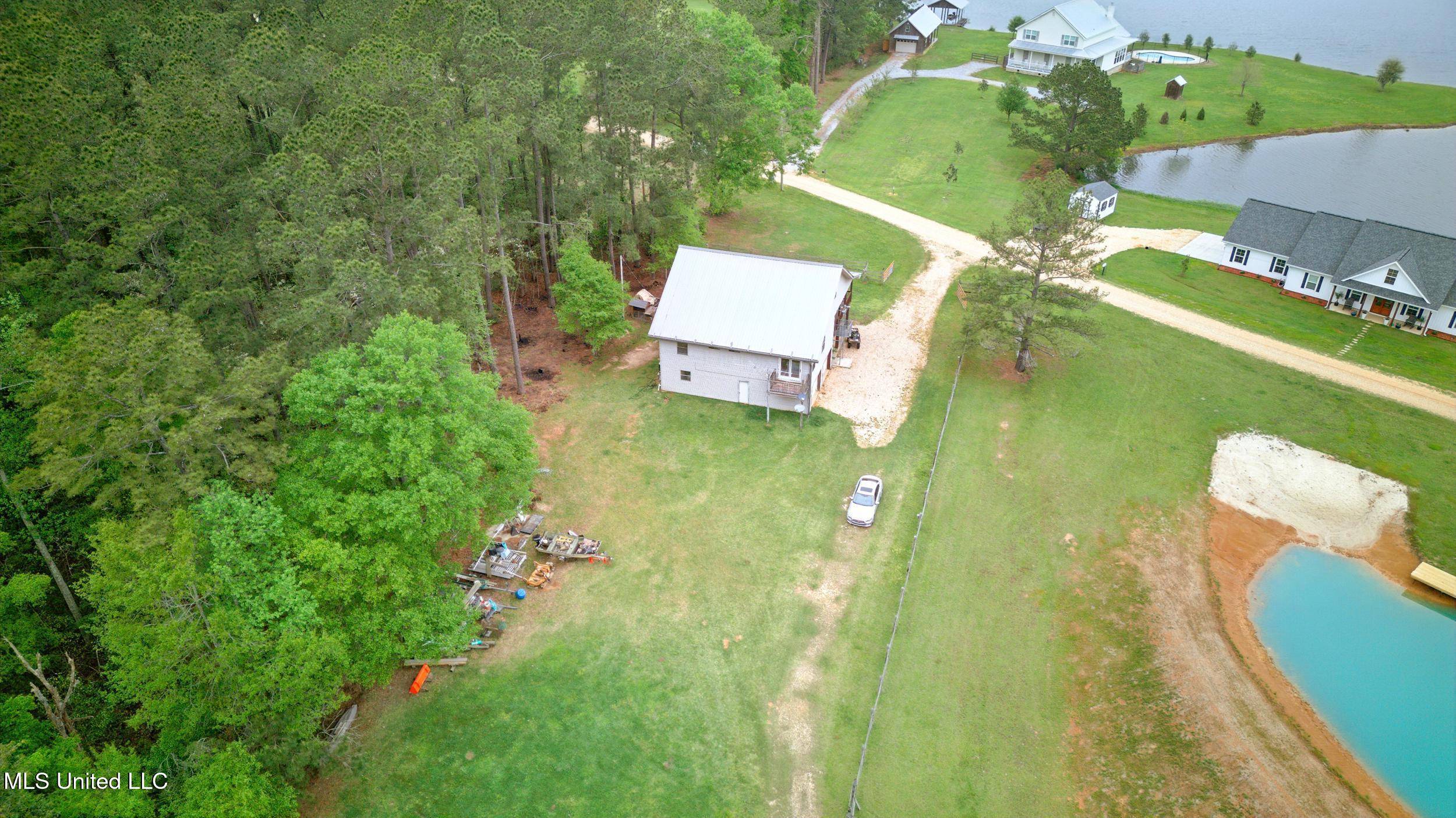 Poplarville, MS 39470,222 W New Arbor Road