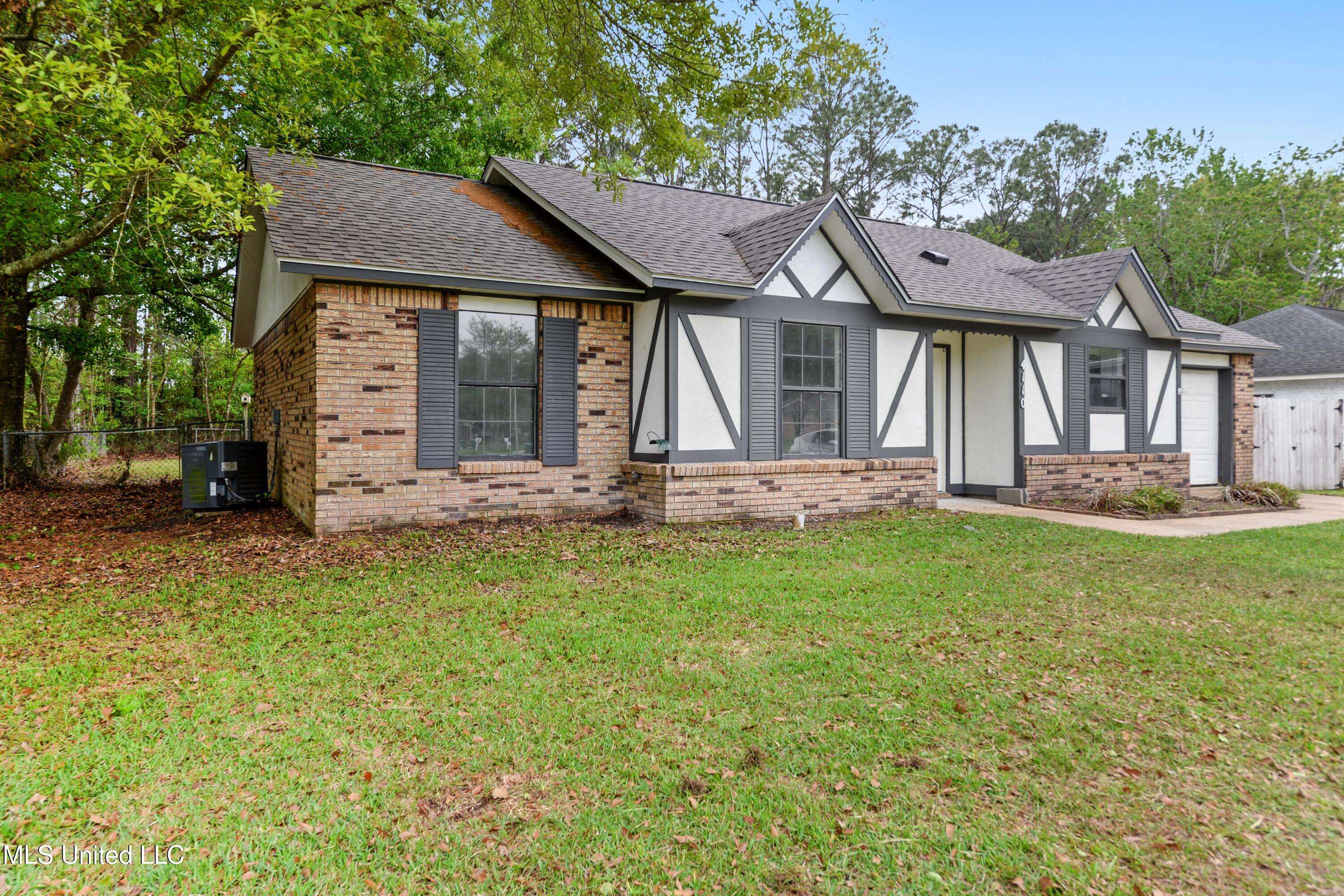 Ocean Springs, MS 39564,4110 Groveland Road