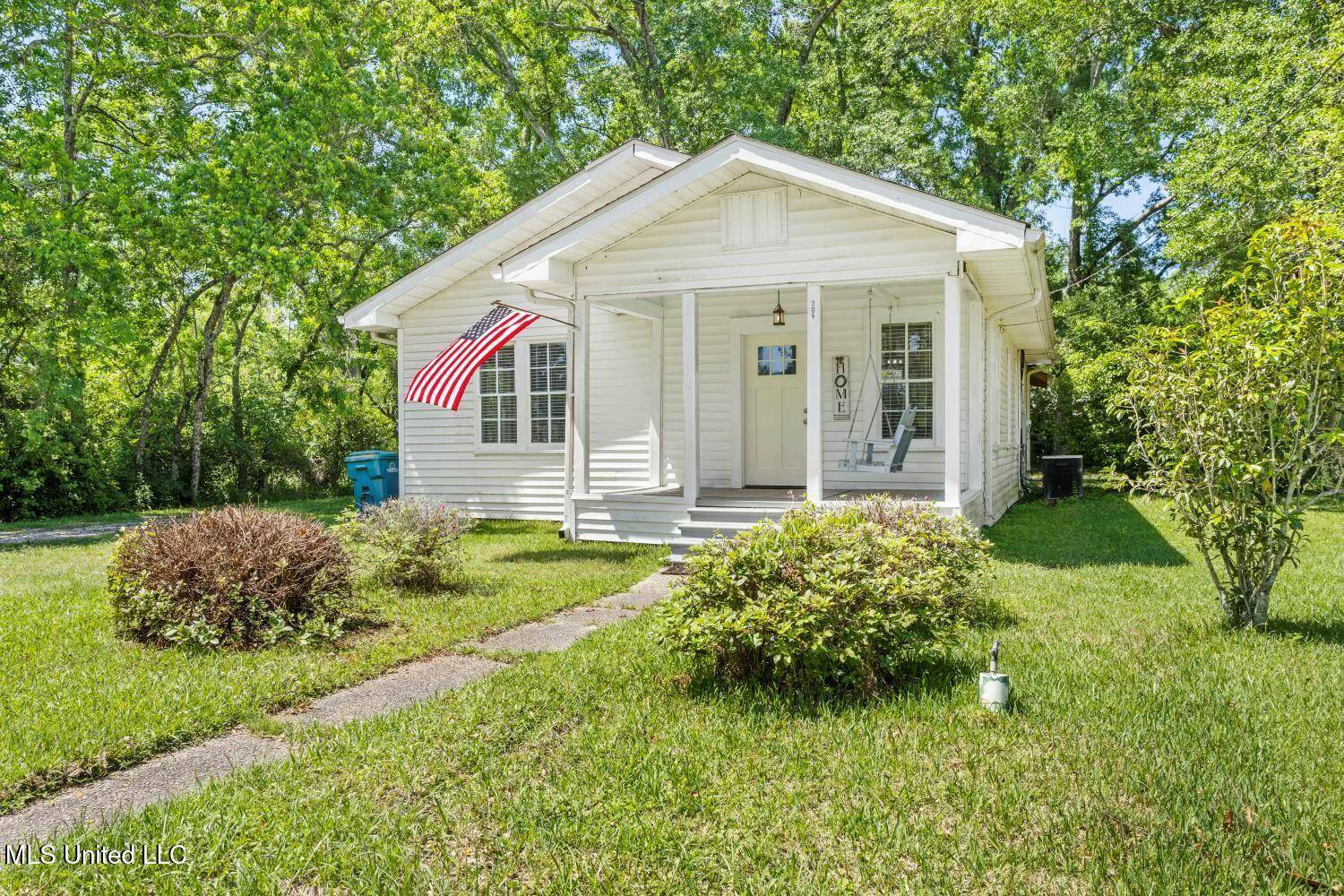 Picayune, MS 39466,309 Dozier Street