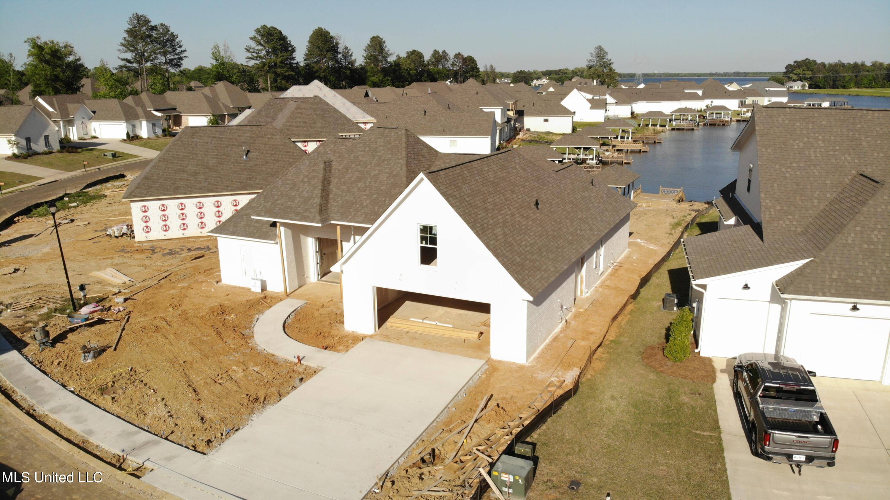 Madison, MS 39110,102 Herons Bay Circle