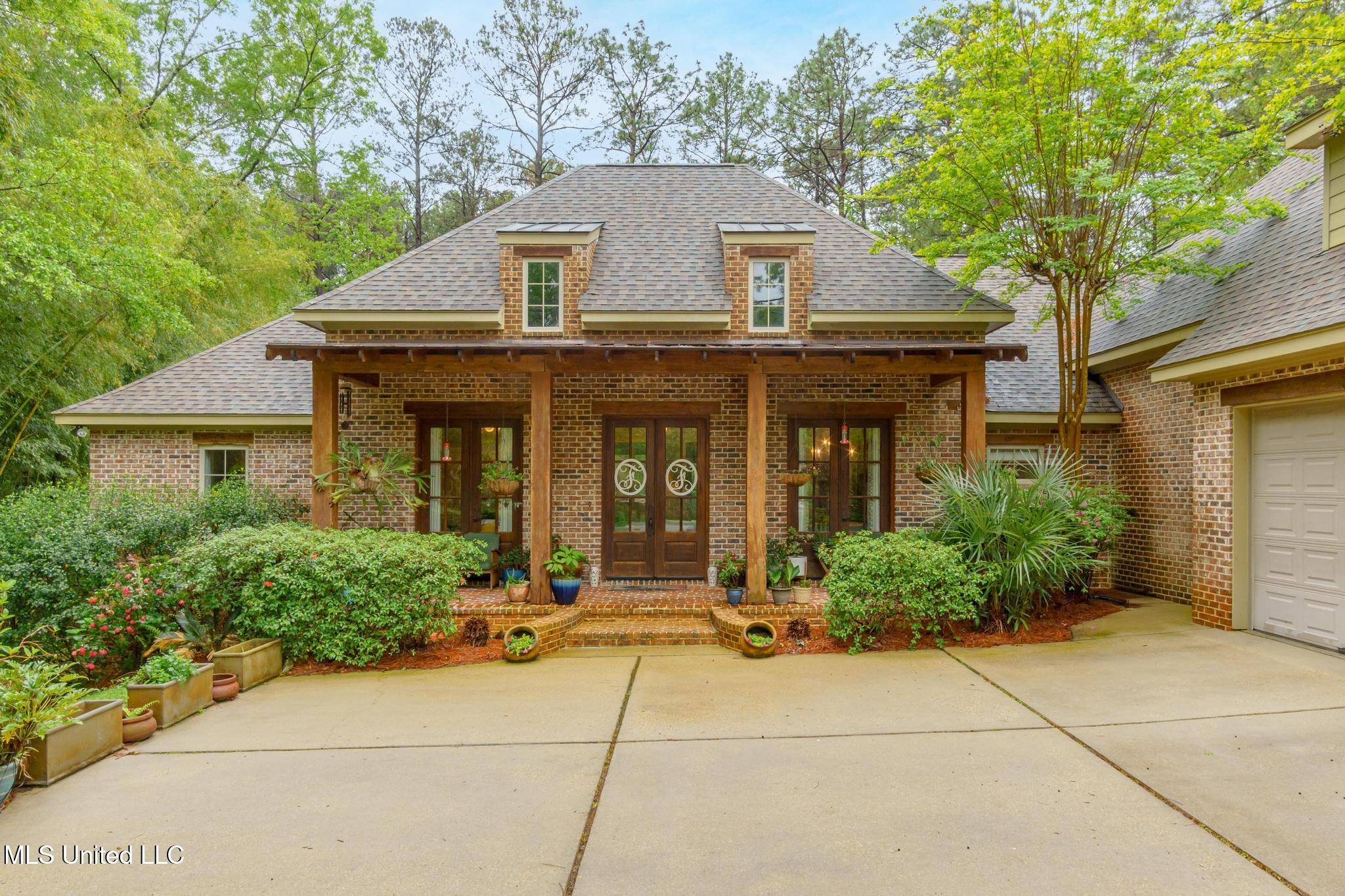 Hattiesburg, MS 39402,9 Steep Hollow