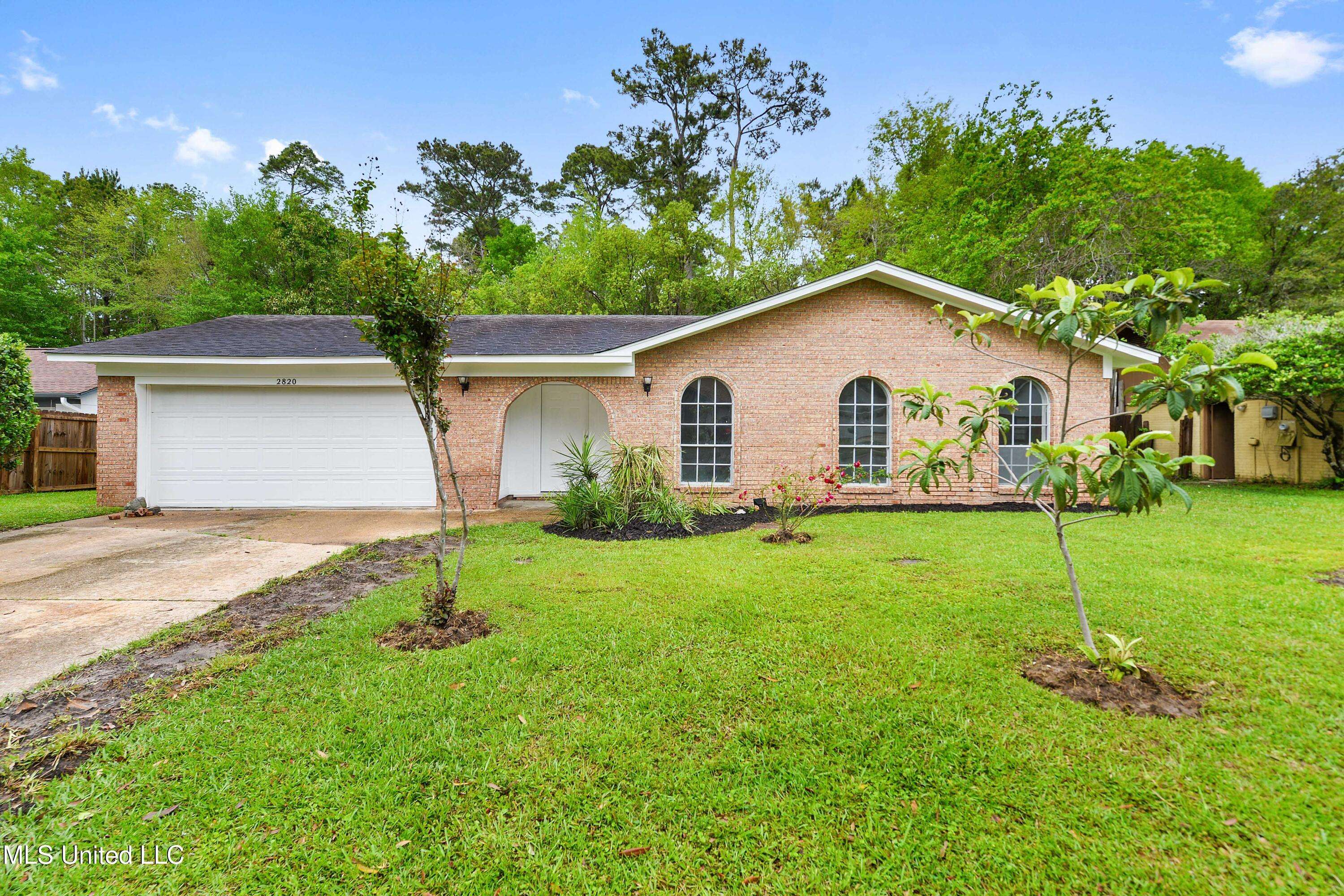Ocean Springs, MS 39564,2820 Lawnwood Drive