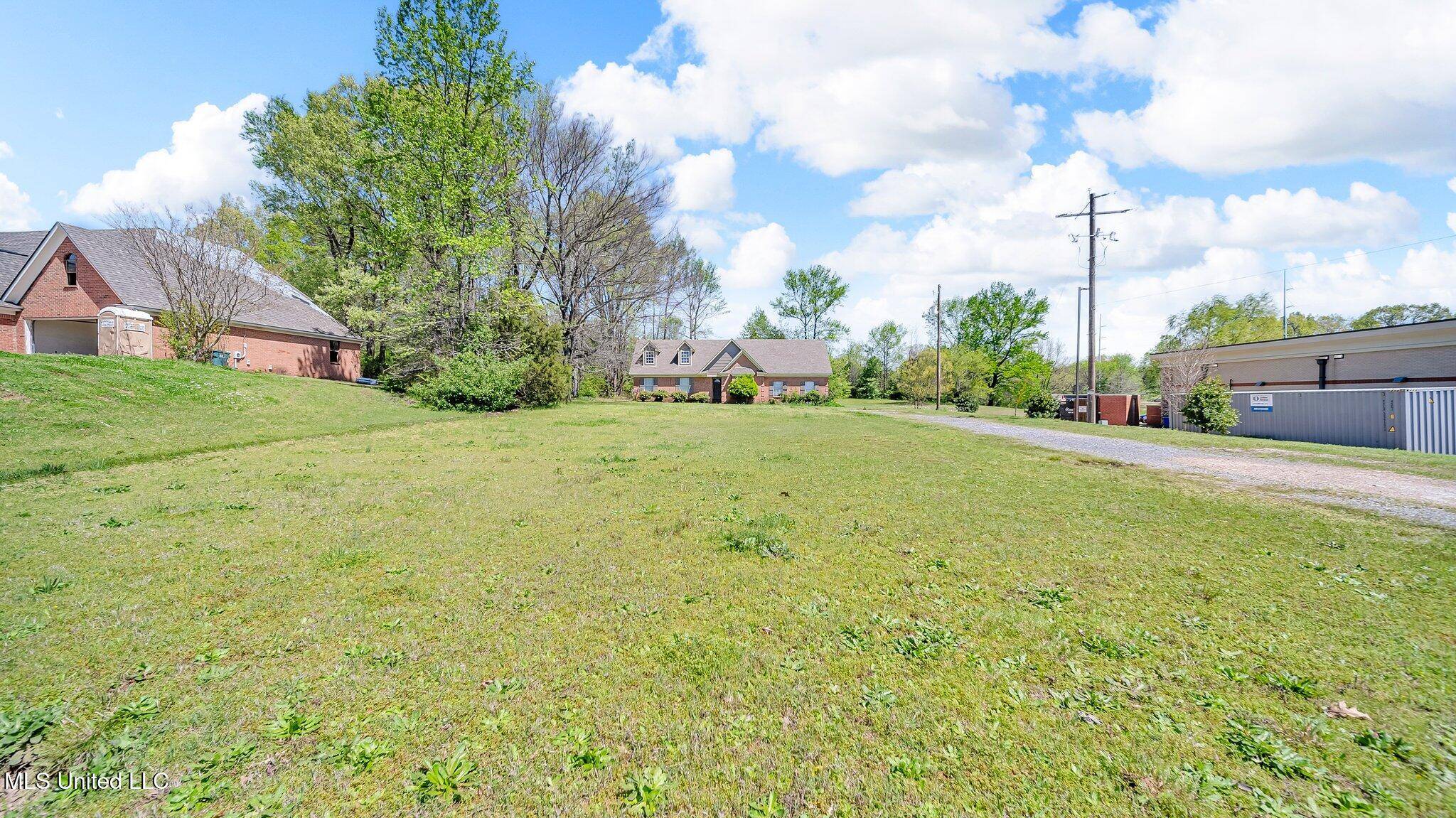 Southaven, MS 38671,5086 Elmore Road