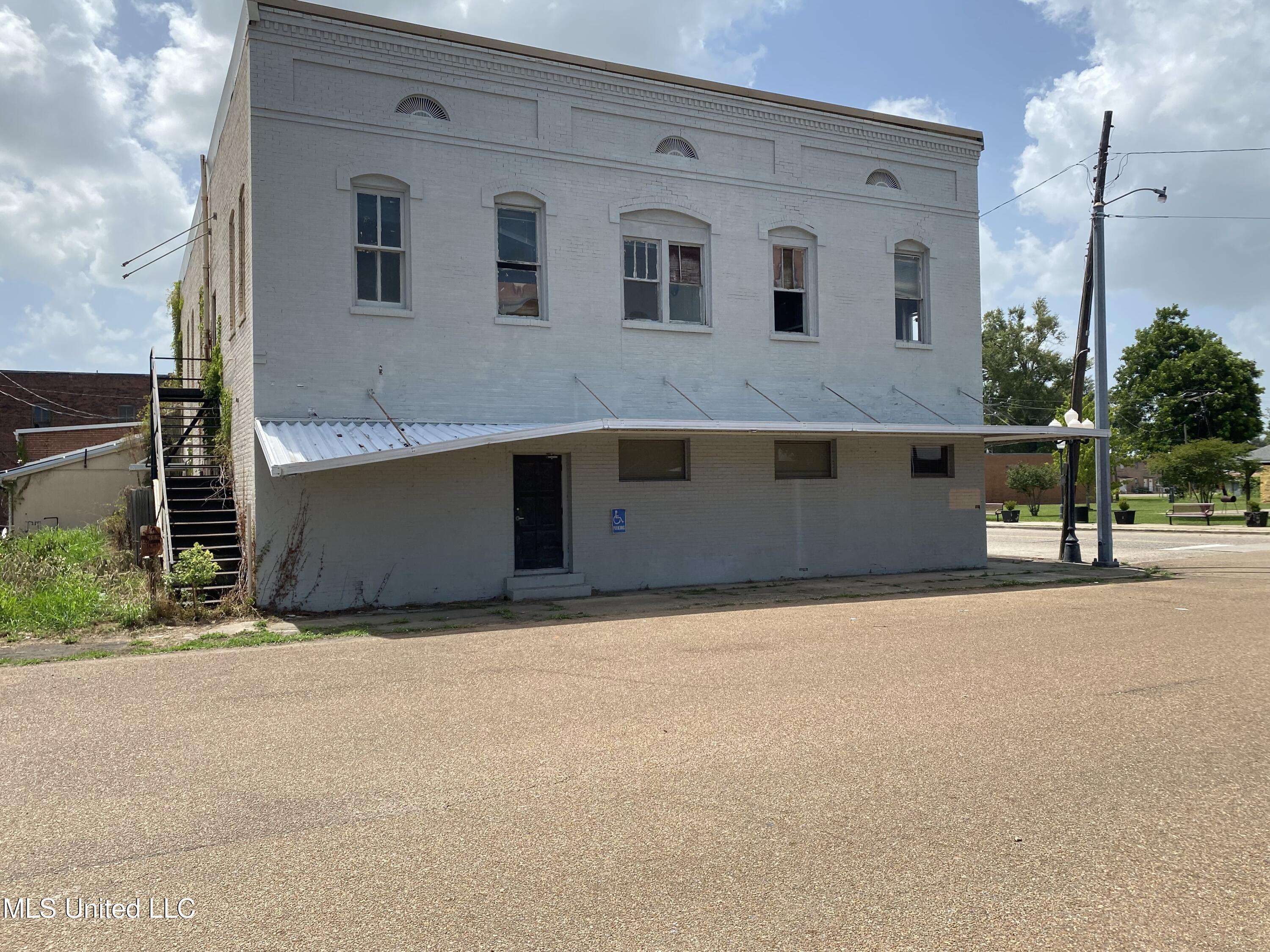 Ferriday, LA 71334,104110 Louisiana Avenue
