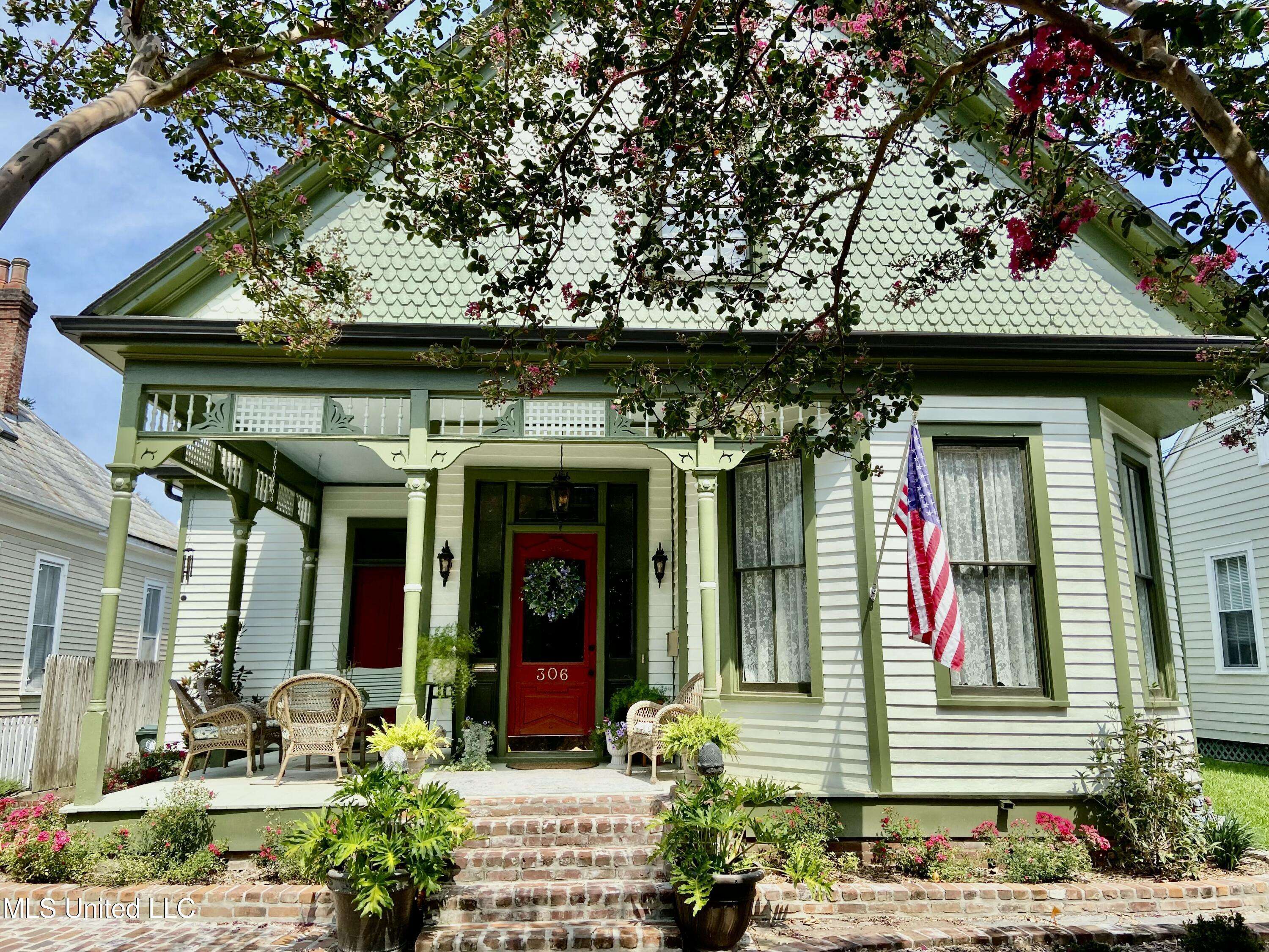 Natchez, MS 39120,306 S Rankin Street