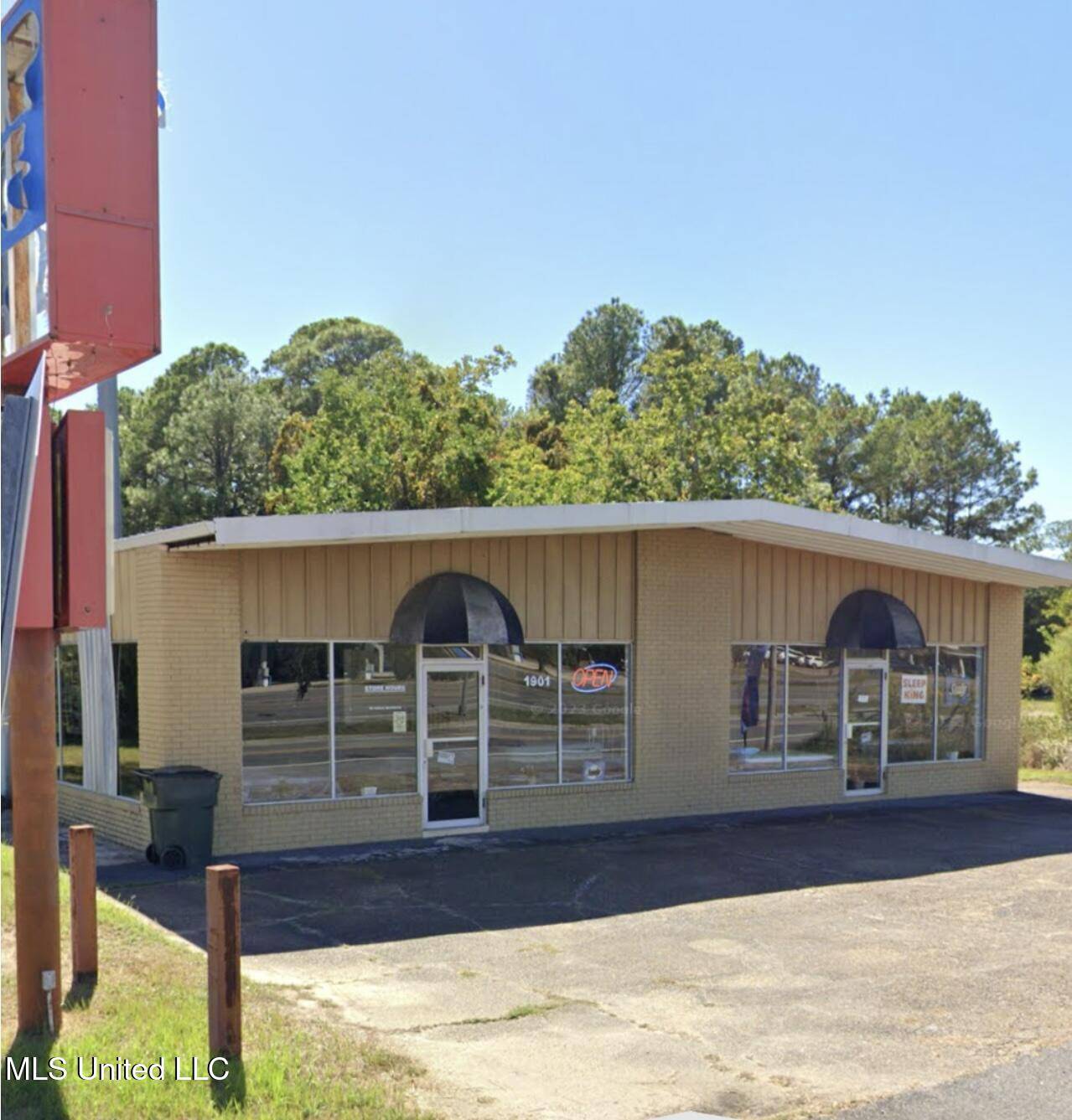 Gautier, MS 39553,1901 Highway 90
