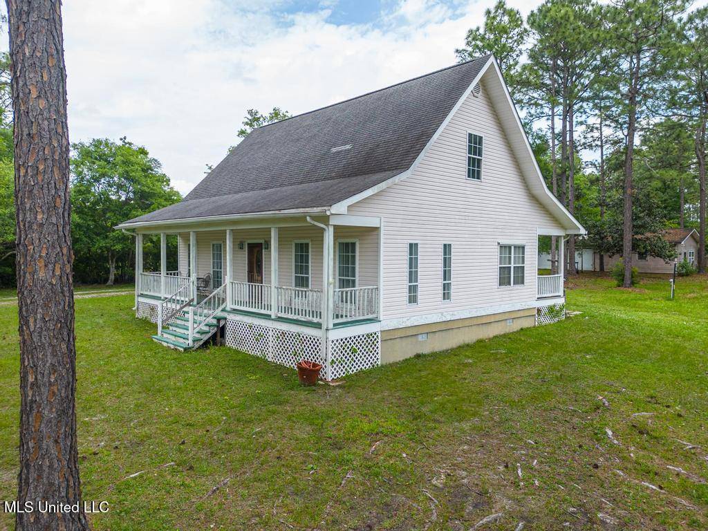 Biloxi, MS 39532,14024 Lorraine Road
