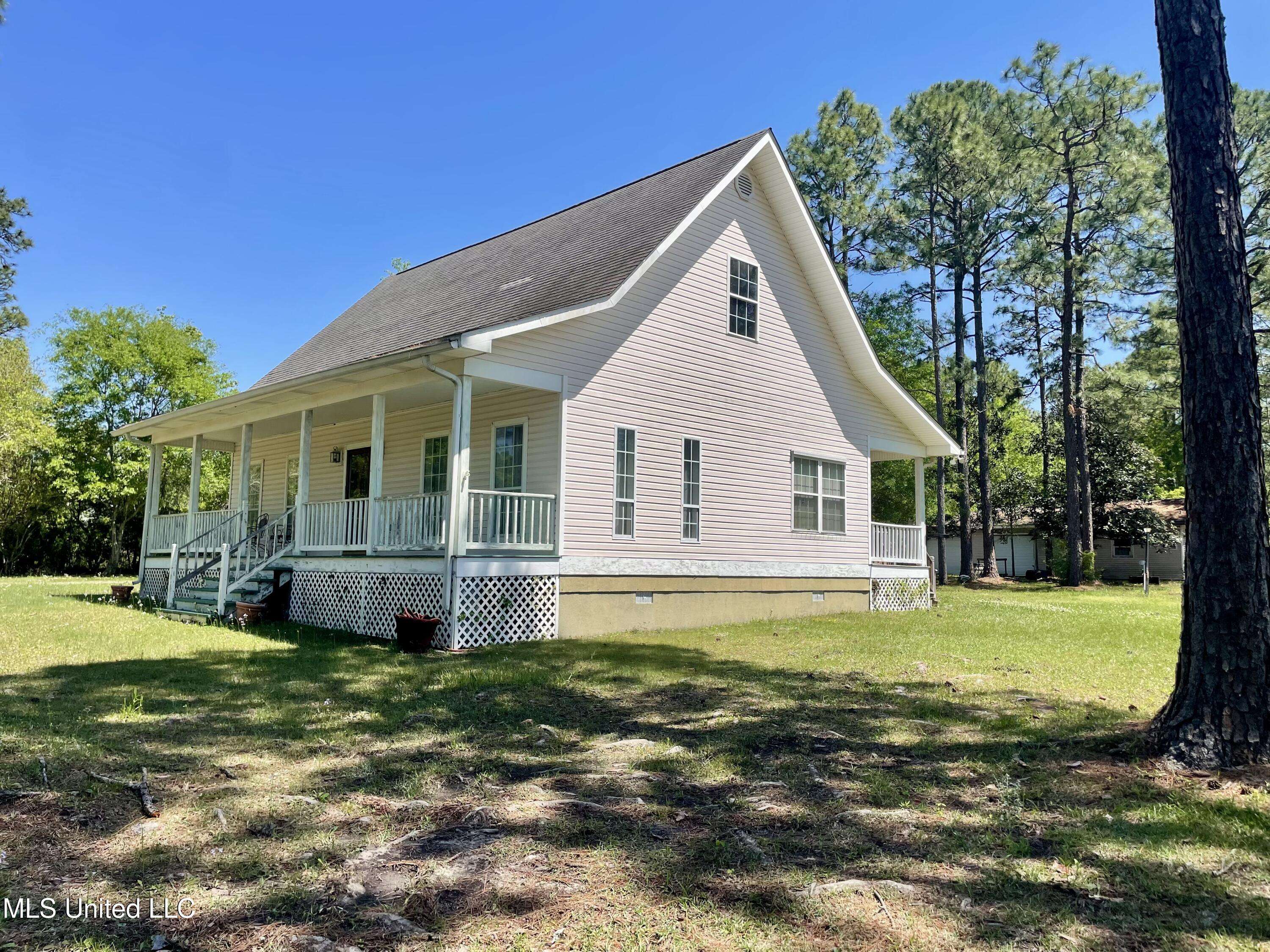Biloxi, MS 39532,14024 Lorraine Road