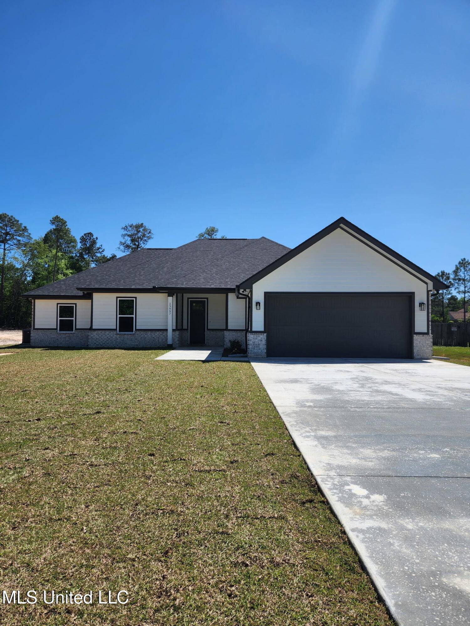 Vancleave, MS 39565,13997 Glendale Road